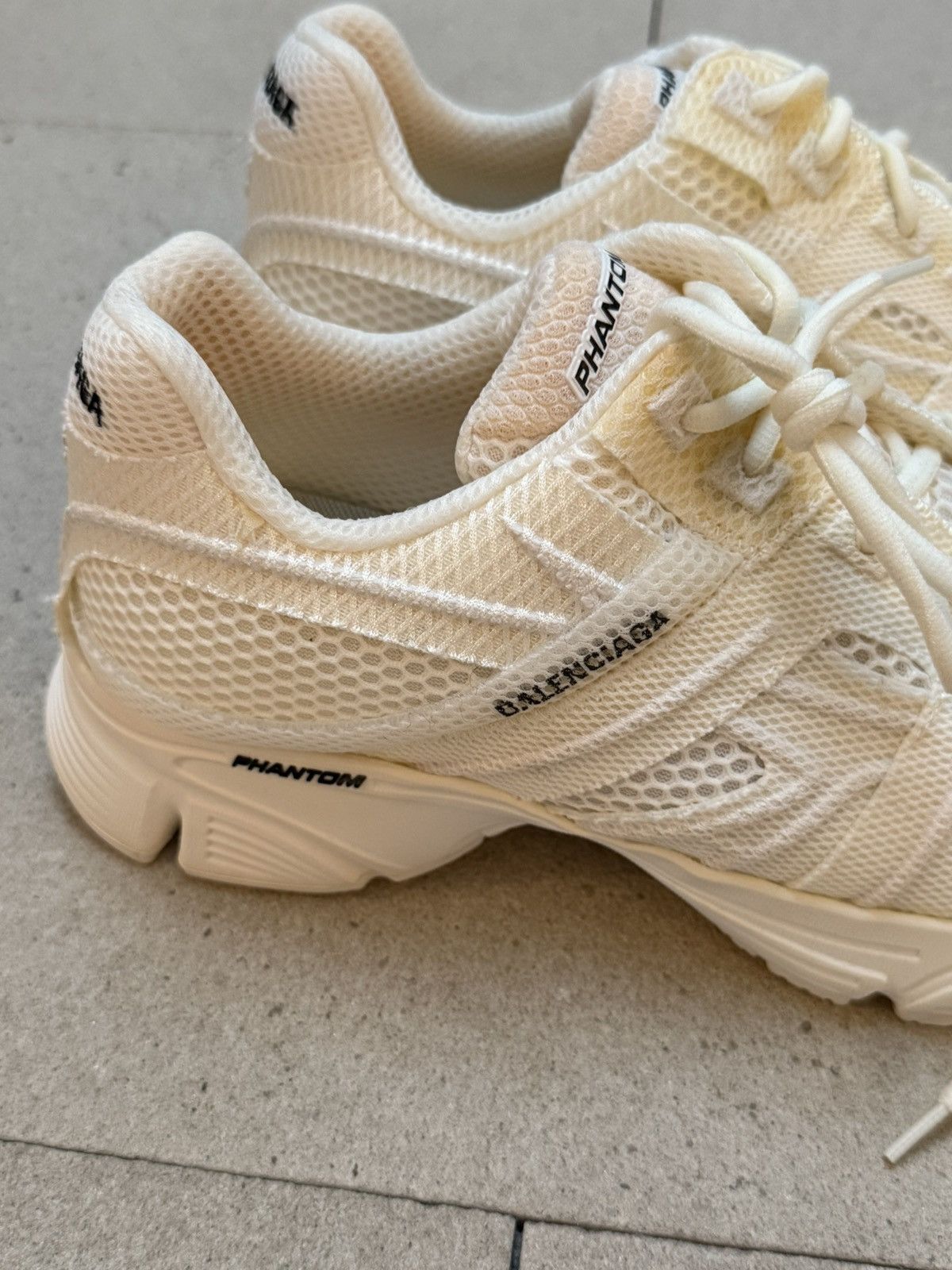 Balenciaga Balenciaga phantom sneaker white Size US 10 / EU 43 - 1 Thumbnail