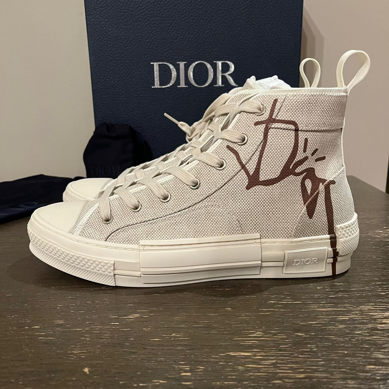 dior cactus jack logo