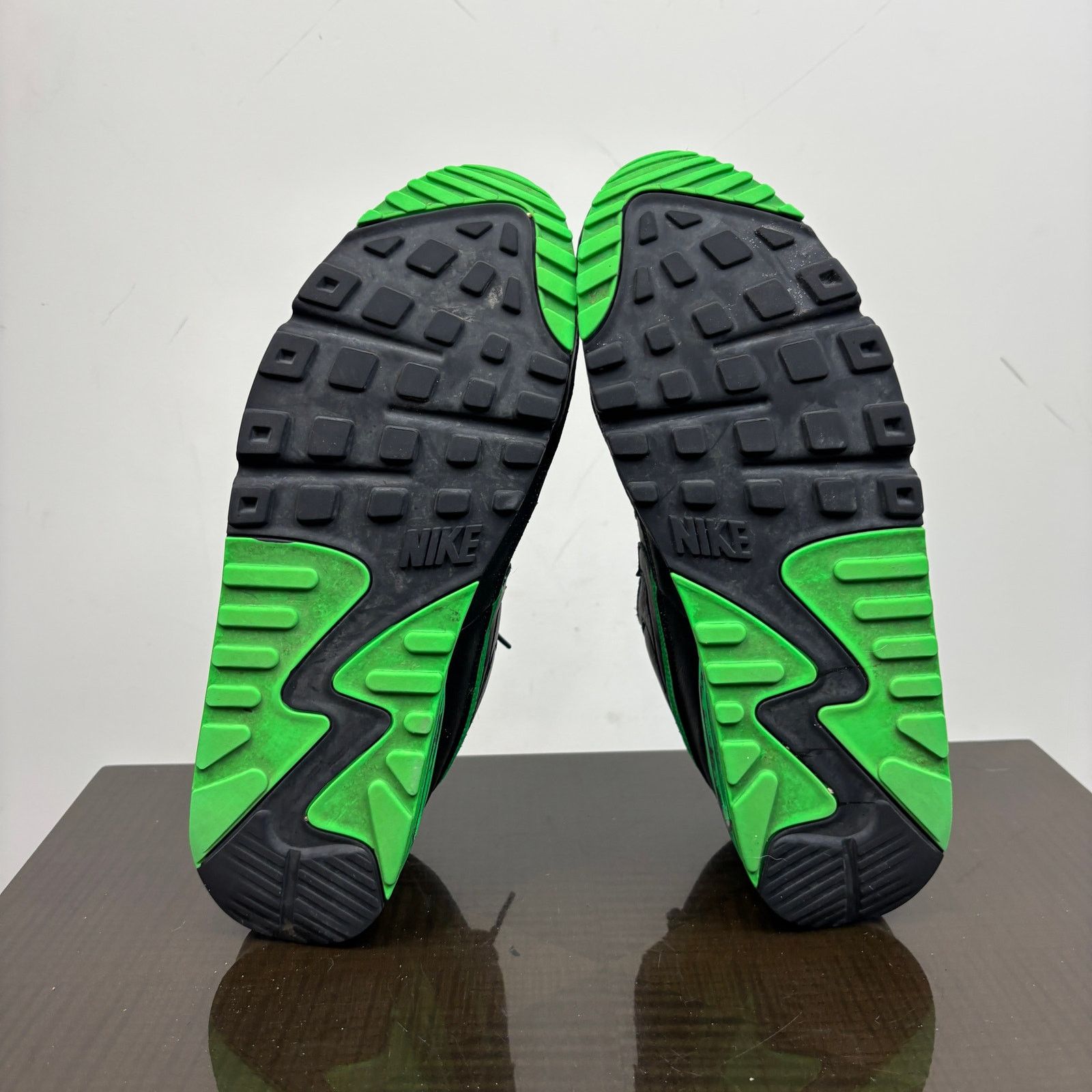 Nike × Undefeated Nike Undefeated Air Max 90 Black Green Sneakers Men's 13 Size US 13 / EU 46 - 7 Thumbnail