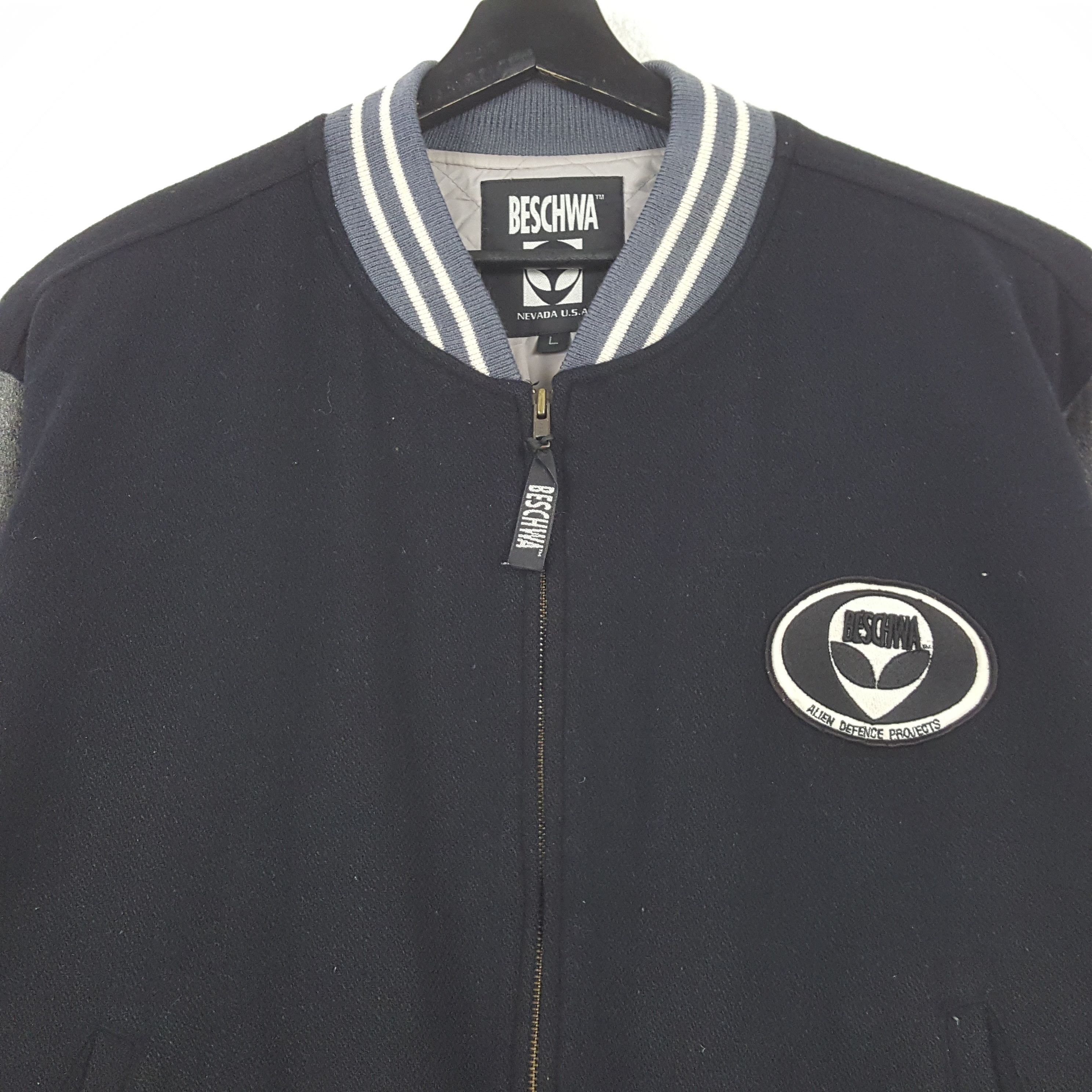 Vintage BESCHWA Alien Style Varsity Jacket C290N31 Size US XXL / EU 58 / 5 - 4 Thumbnail