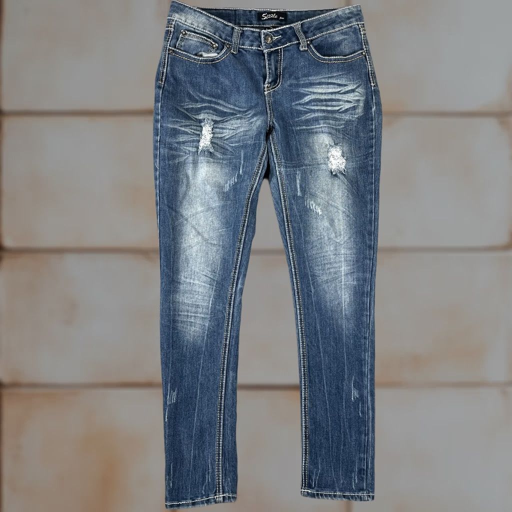 Denime Sizzle Jeans Womens 9 Distressed Skinny Stretch Embellished Pocket Denim Pants Size 30" / US 8 / IT 44 - 1 Thumbnail