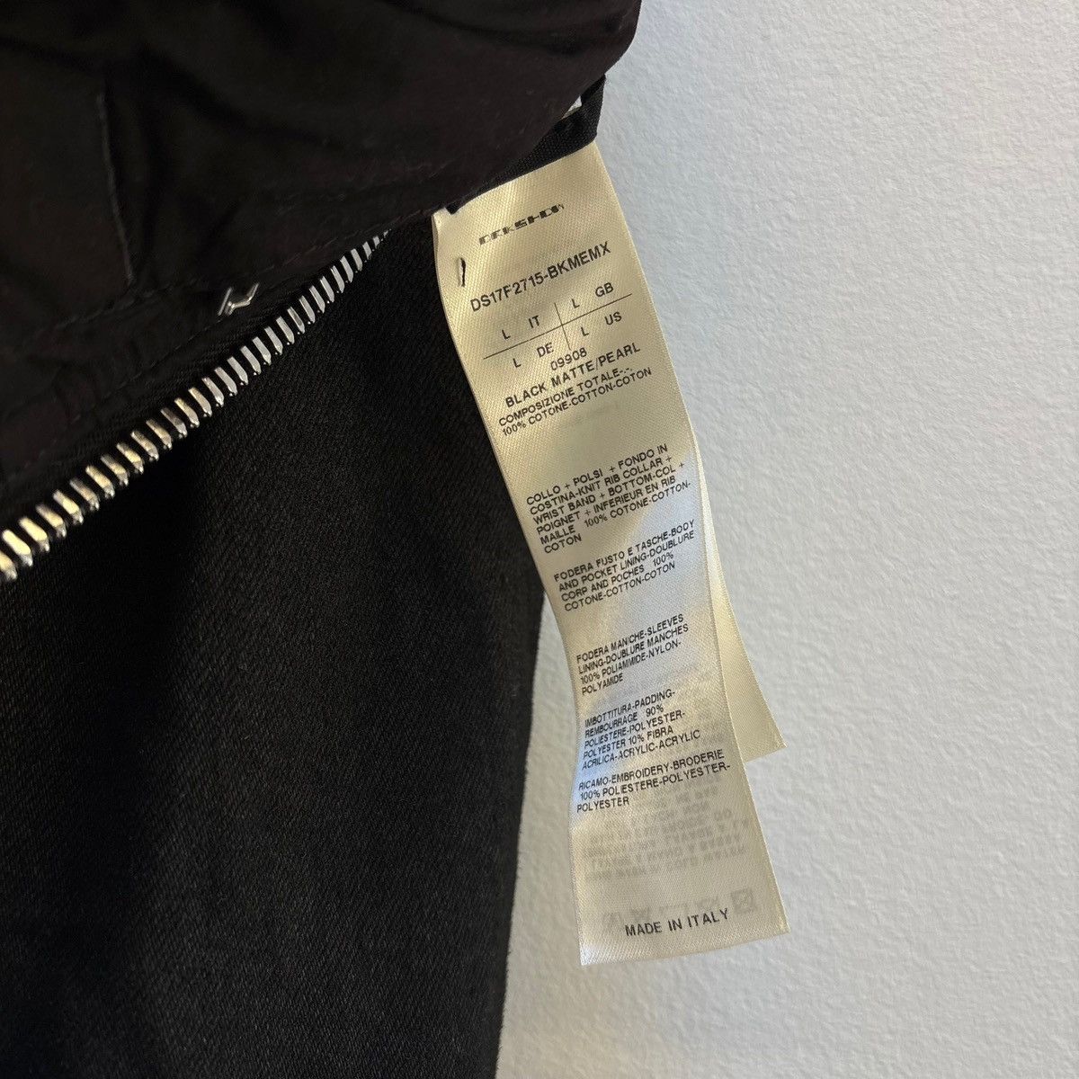 Rick Owens FW17 Rick Owens DRKSHDW Waxed Denim Cropped Bomber Jacket Size L / US 10 / IT 46 - 16 Thumbnail
