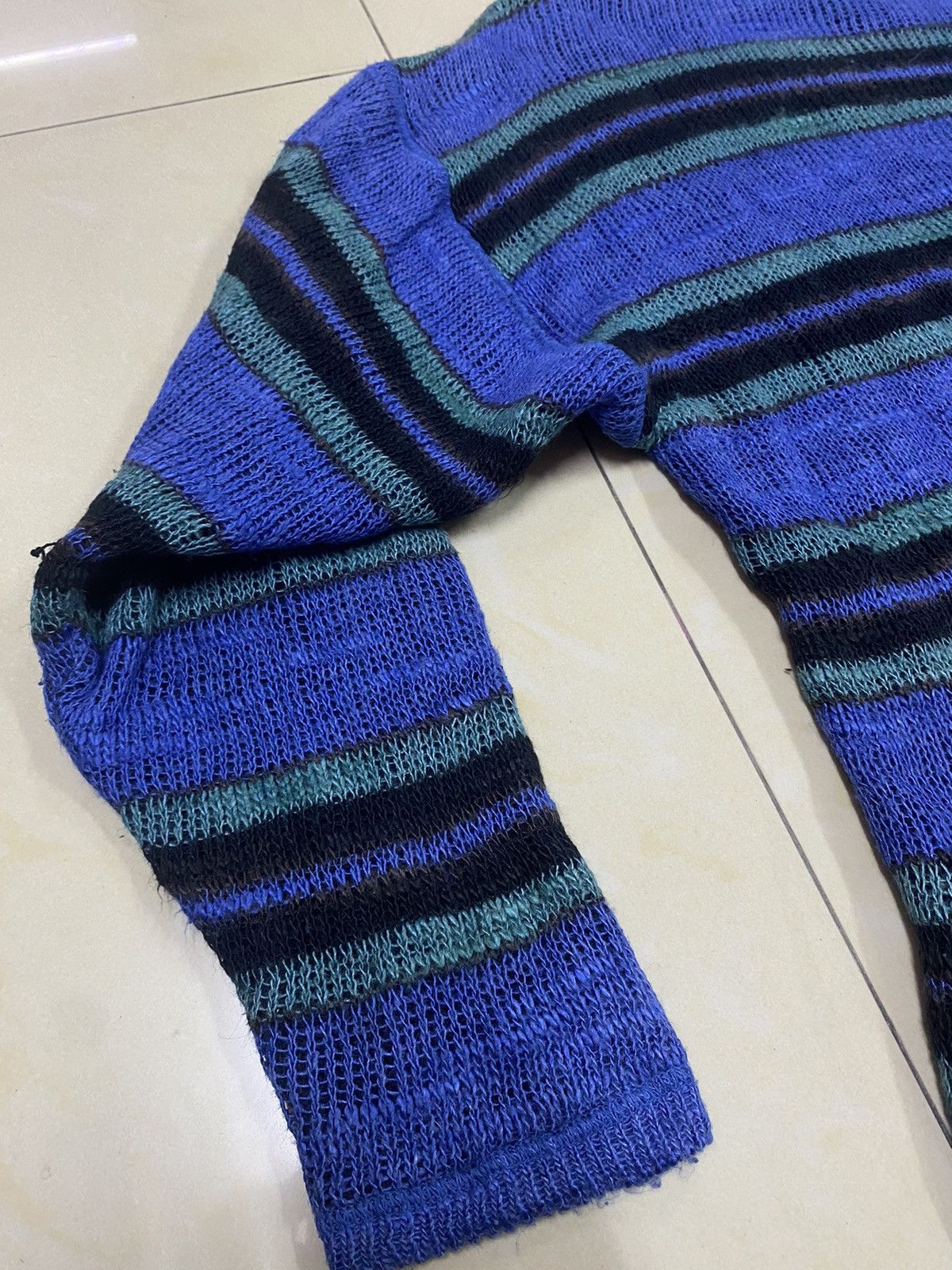 Issey Miyake × Vintage Vintage Issey Miyake Ripped Knit Sweater Size US M / EU 48-50 / 2 - 6 Thumbnail
