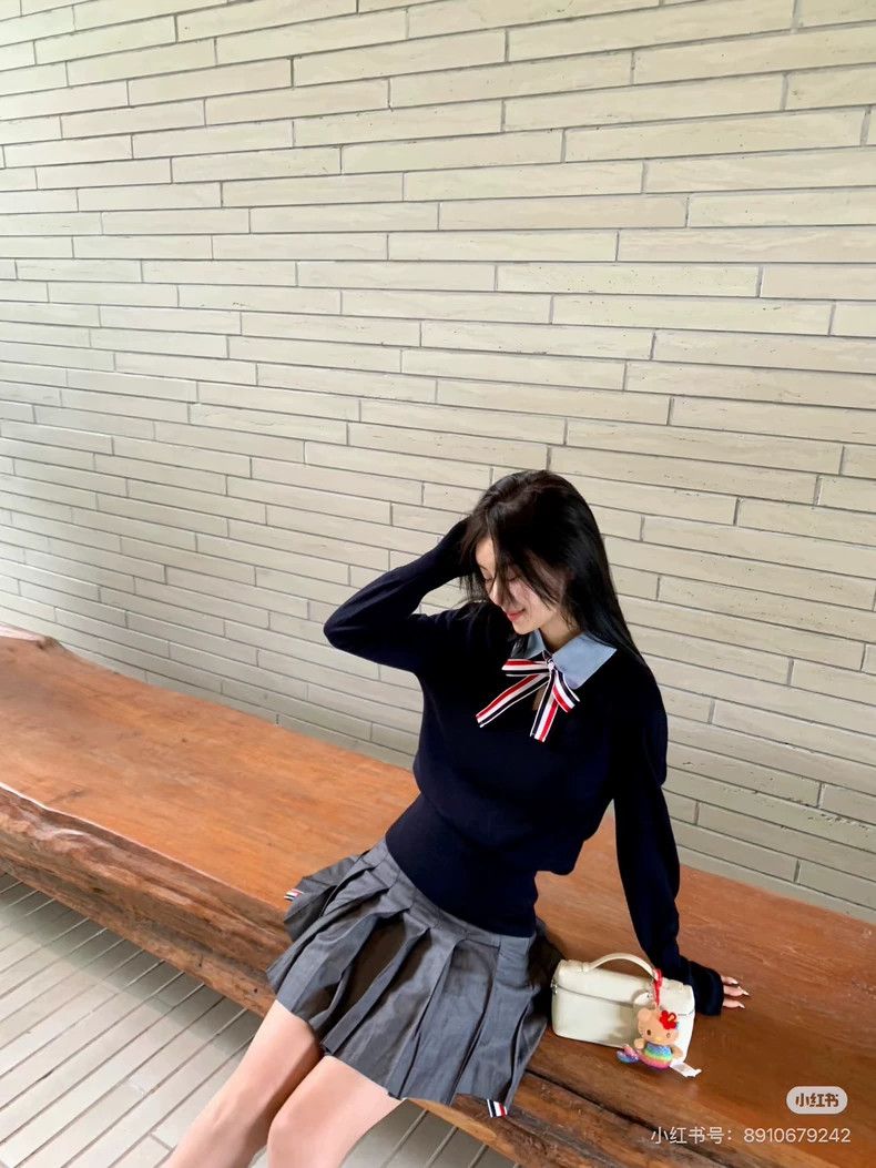 Thom Browne Thom Browne College-style pleated skirt 2503-Nextarrow Size 42" / US 20 - 7 Thumbnail