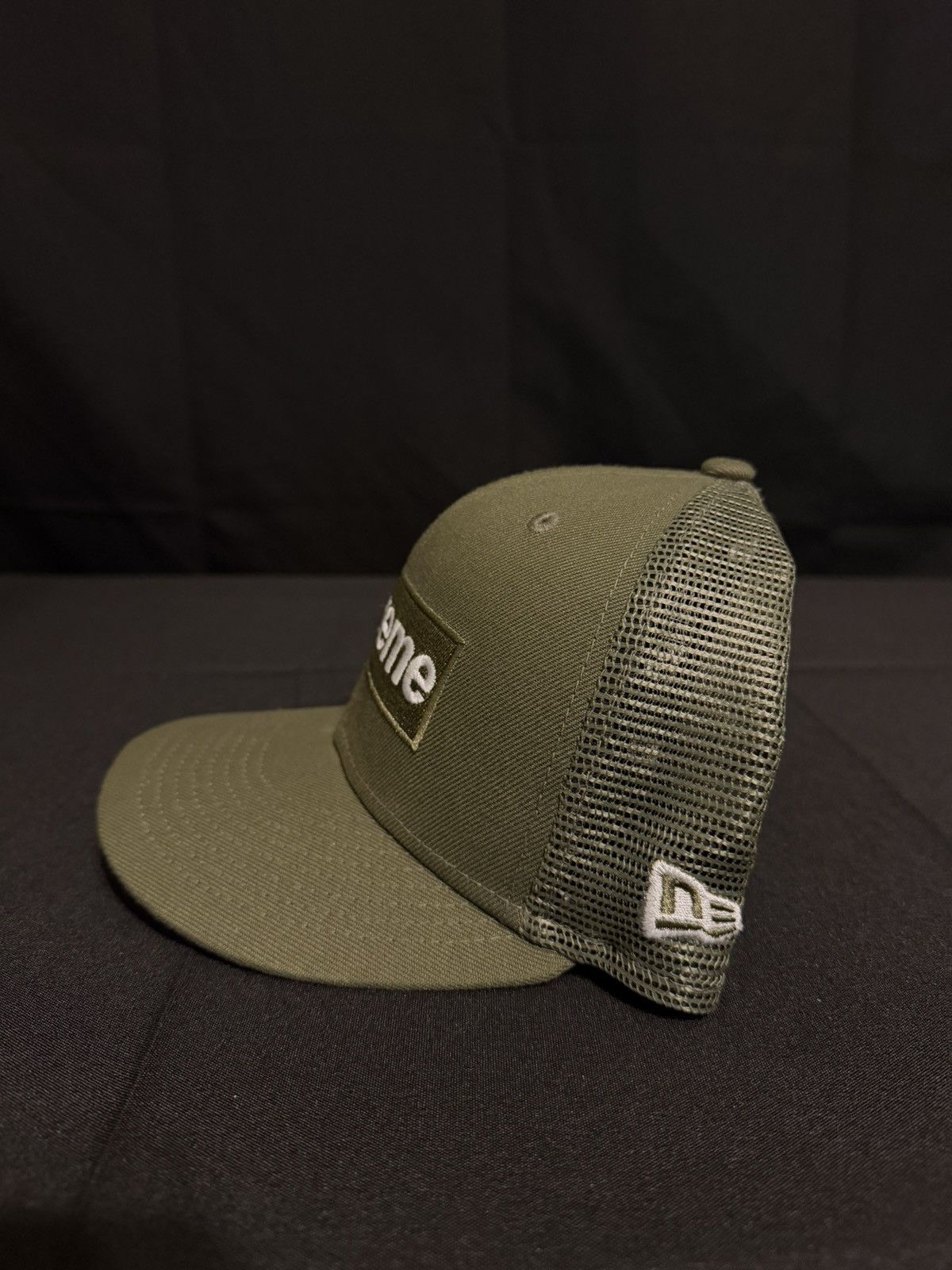 Supreme Supreme x New era size 7 1/8 used Size ONE SIZE - 2 Thumbnail