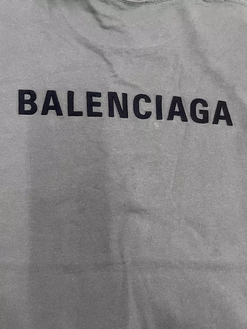 Balenciaga Balenciaga Letter Logo Embroidered Crew Neck T-Shirt Size US XS / EU 42 / 0 - 3 Thumbnail