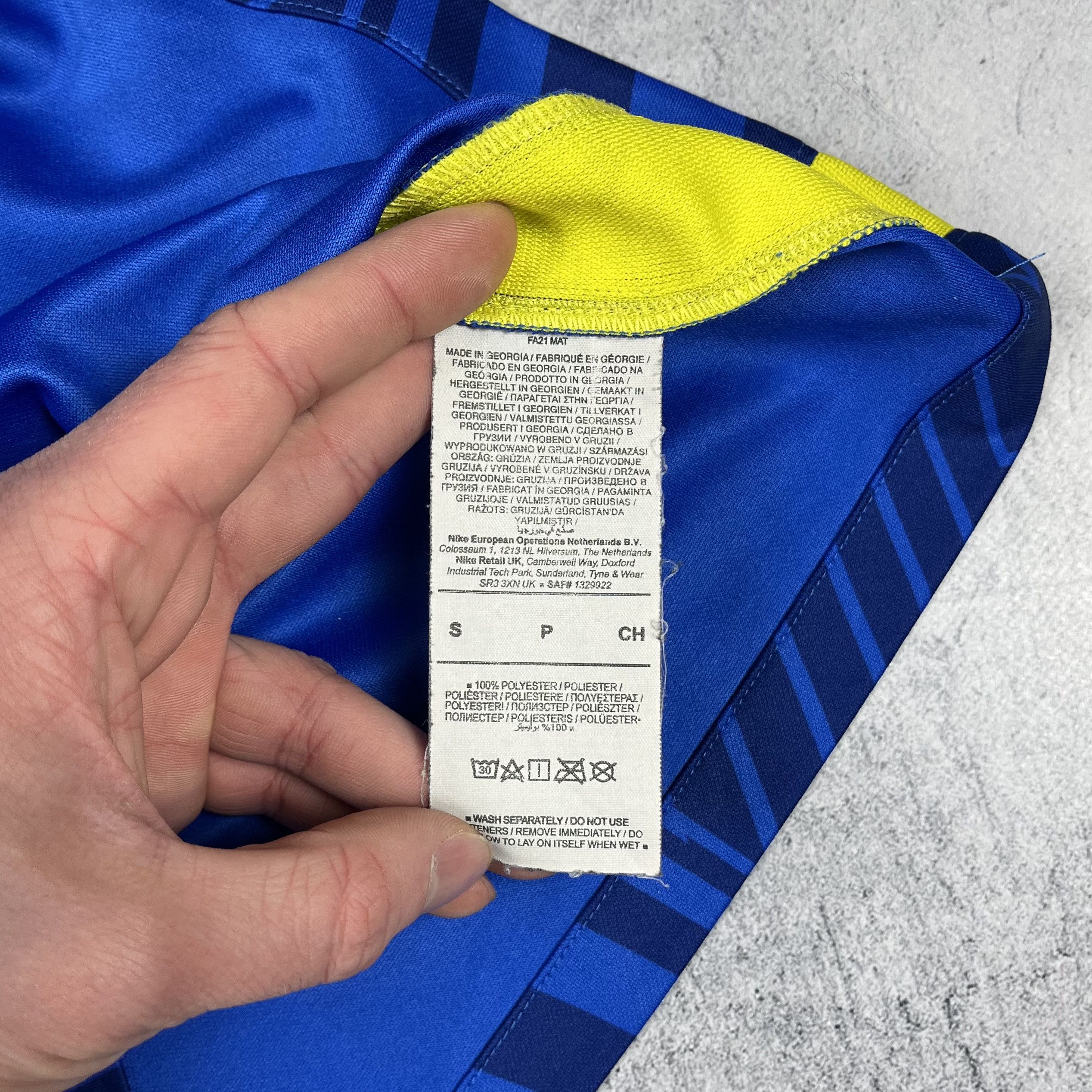 Nike FC Chelsea Nike Home Kit Soccer Jersey Shirt 2021/2022 Size US S / EU 44-46 / 1 - 18 Thumbnail