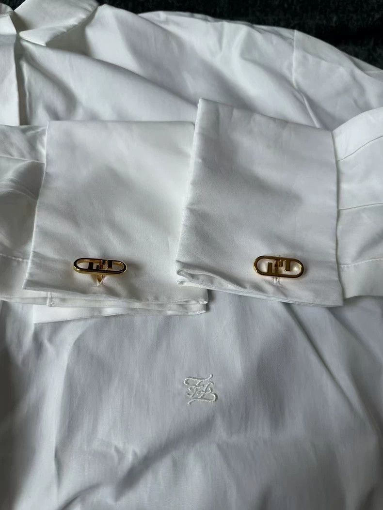 Fendi Fendi size 36 Shirt Size US XXS / EU 40 - 6 Thumbnail
