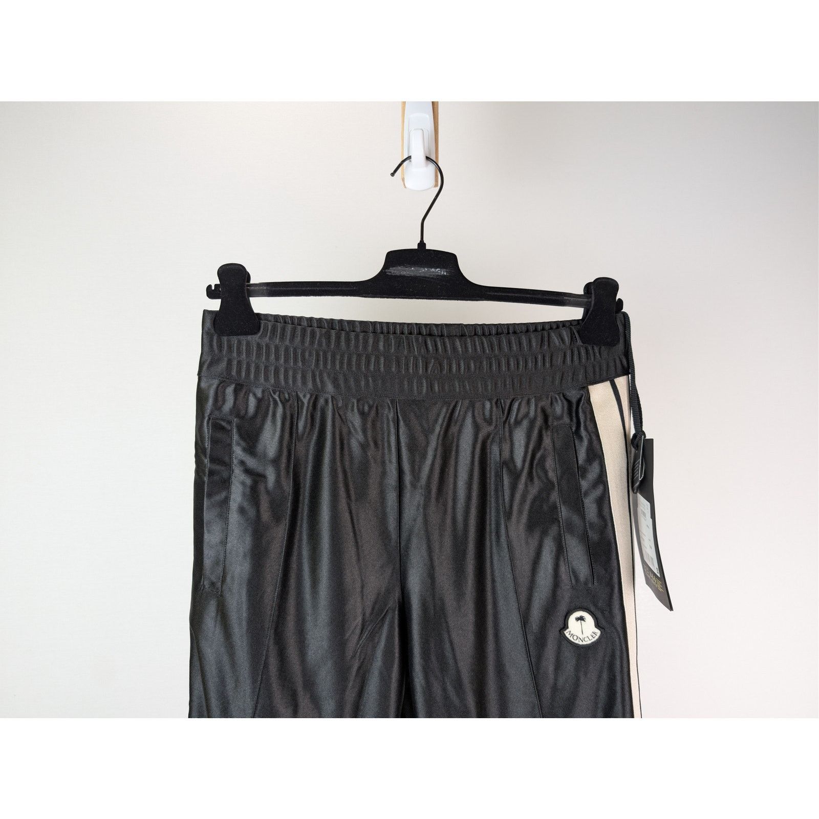 Moncler × Palm Angels o1rshd1 Shiny Track Pants in Black Size US 30 / EU 46 - 3 Thumbnail
