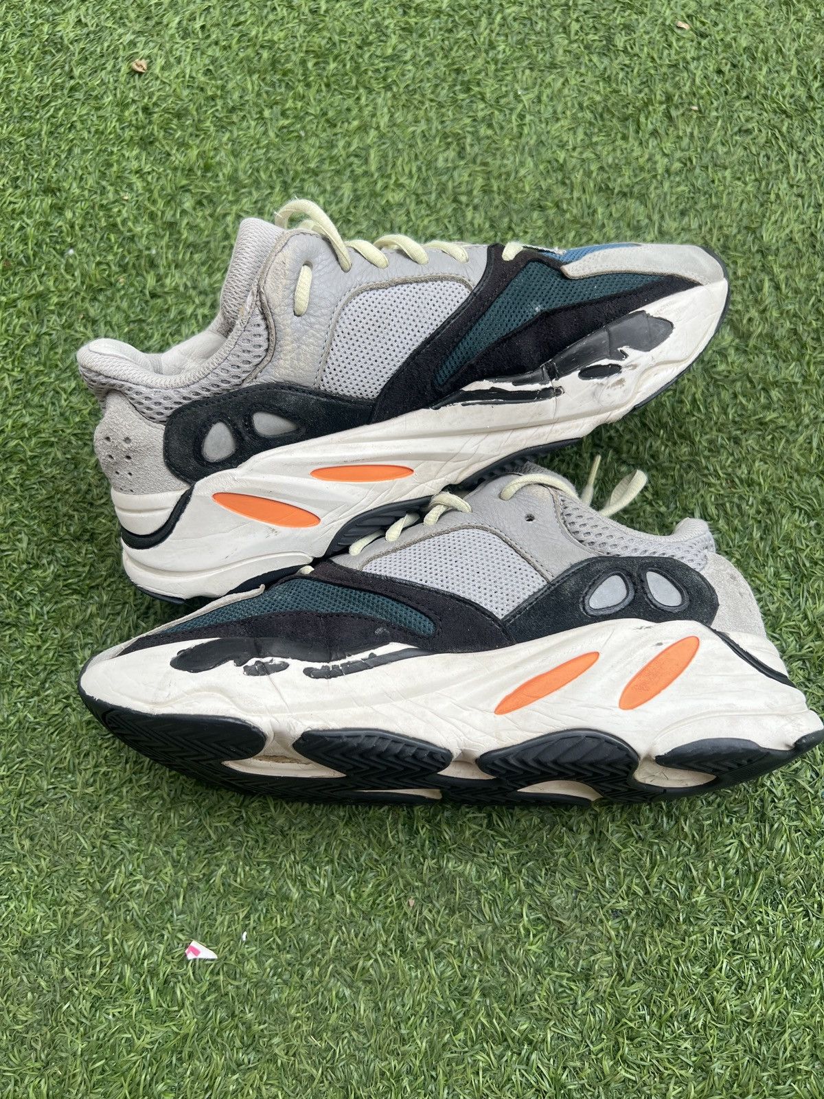 Yeezy Adidas Yeezy 700 OG Wave Runner B75571 Size US 8.5 / EU 41-42 - 3 Thumbnail