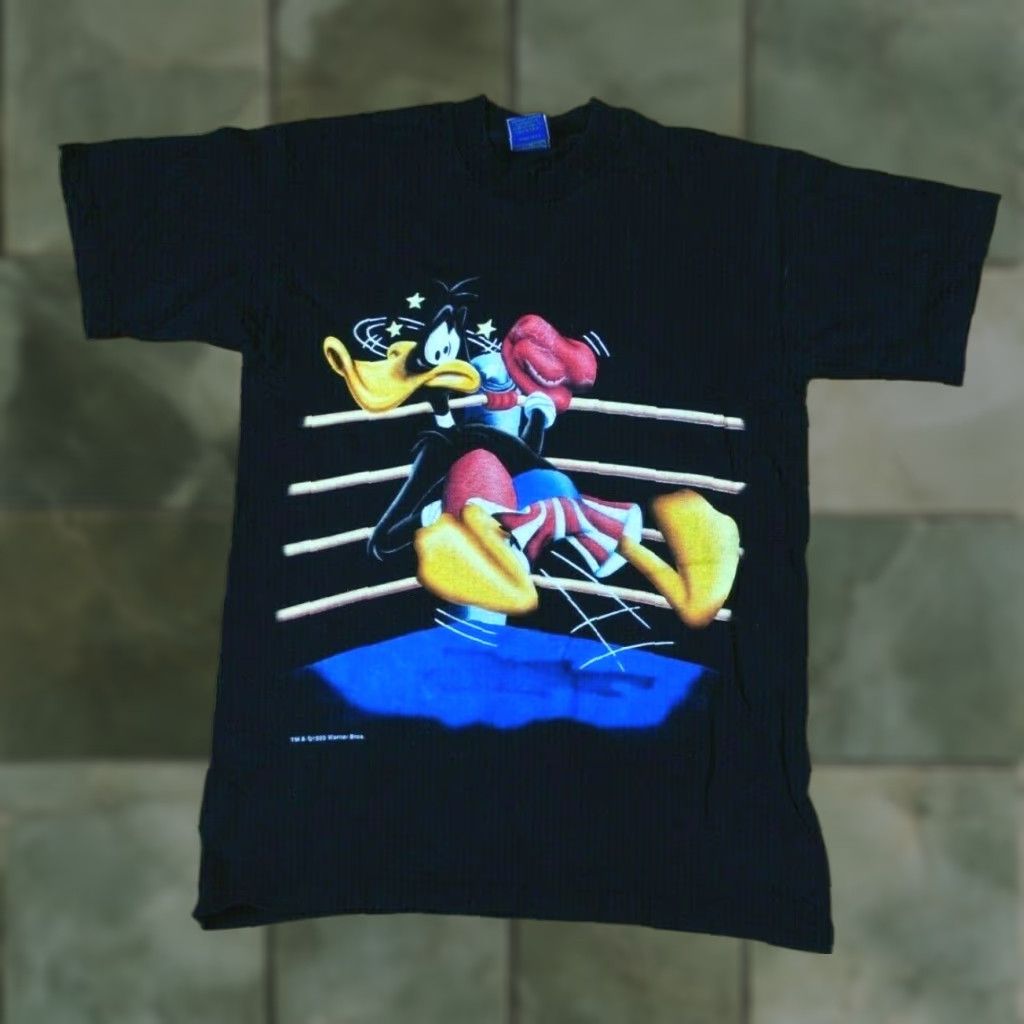 Vintage VINTAGE LOONEY TUNES 1999 DAFFY DUCK BOXING ELMI BLACK SINGLE STITCH SHIRT SMALL Size US S / EU 44-46 / 1 - 1 Thumbnail