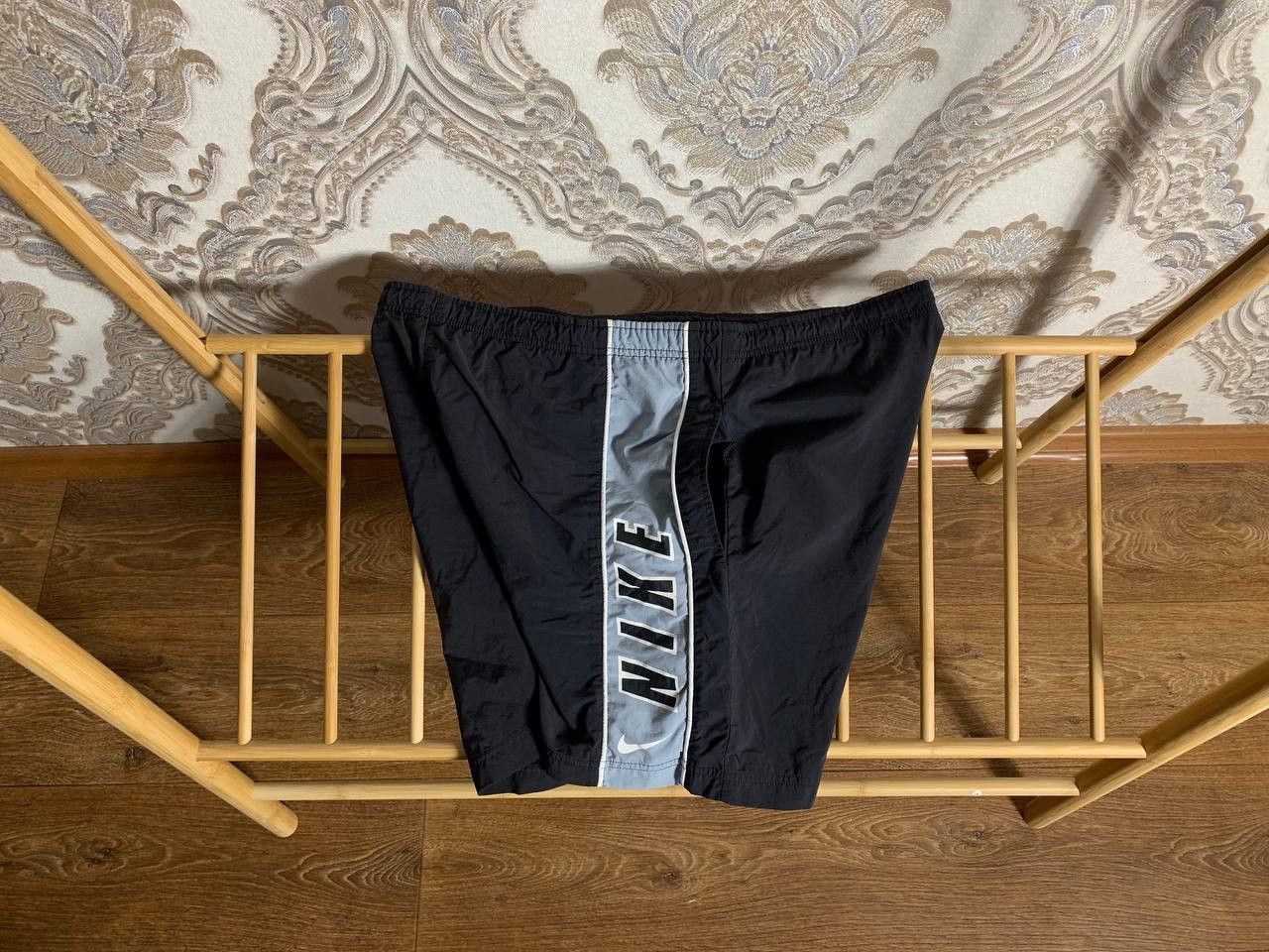 Nike Vintage Nike Nylon Retro Shorts Big Logo Drill Y2K 90s USA Size US 32 / EU 48 - 1 Thumbnail