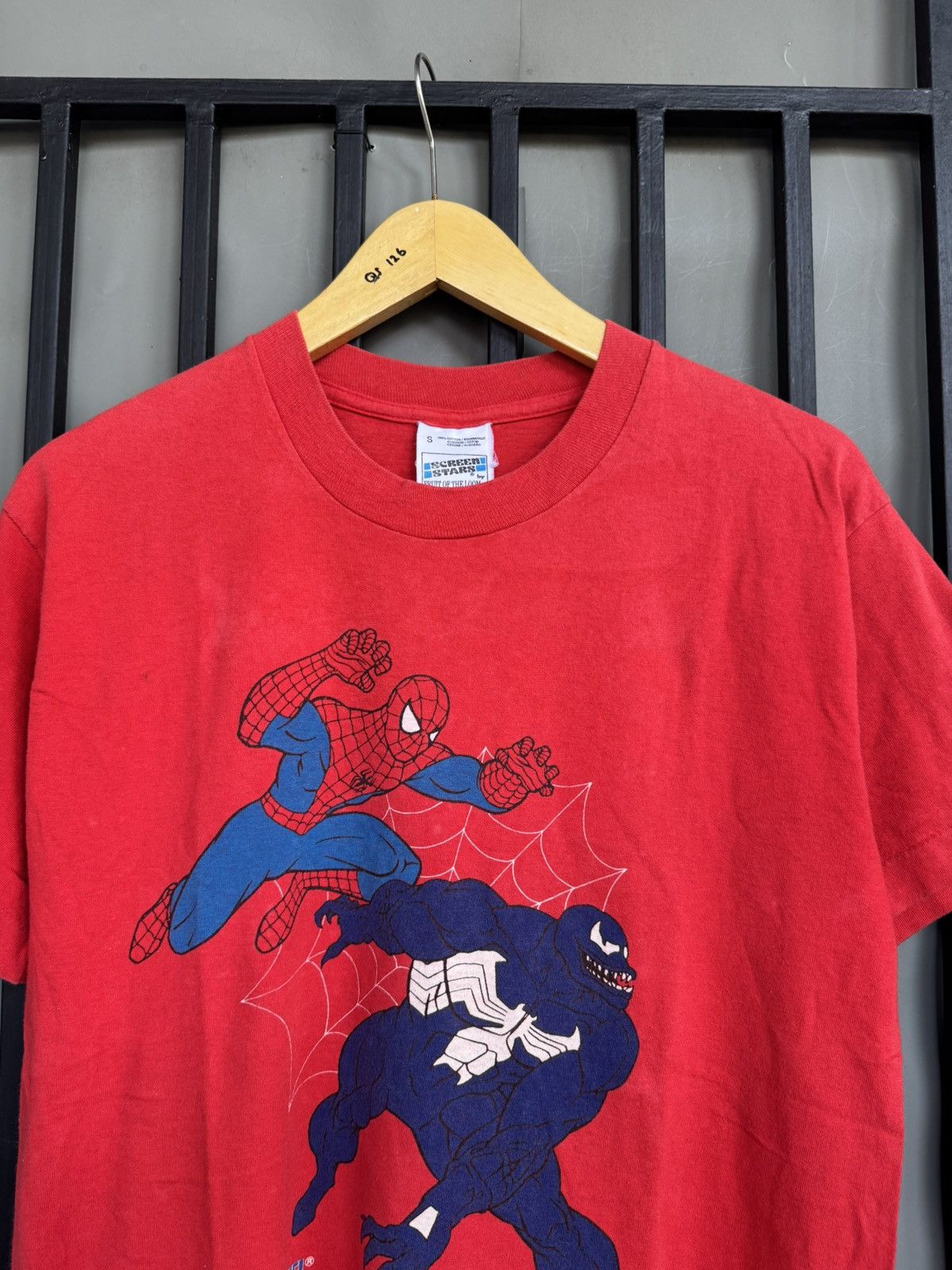 Marvel Comics VINTAGE 90’S SPIDERMAN VS VENOM BY MARVEL COMICS Size US S / EU 44-46 / 1 - 2 Thumbnail