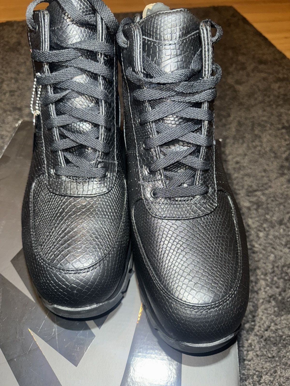 Nike × Supreme Nike x Supreme Air Max Goadome Black Size US 12.5 / EU 45-46 - 3 Thumbnail