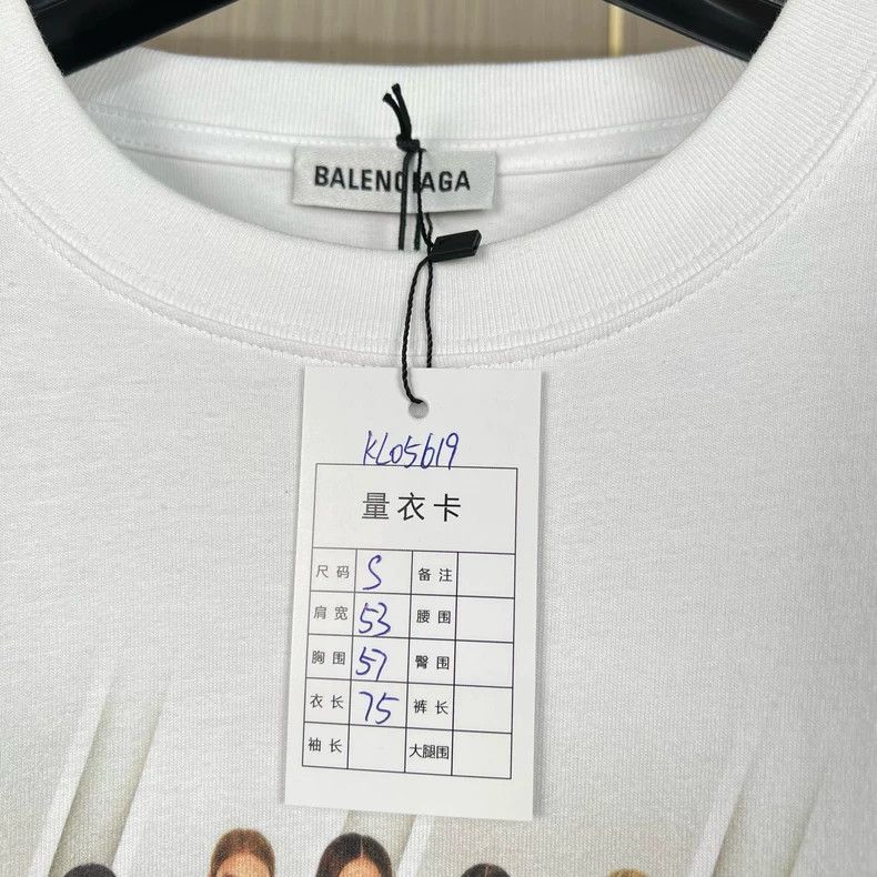Balenciaga Balenciaga White people like short sleeves. 2502-Nextarrow Size US S / EU 44-46 / 1 - 6 Thumbnail