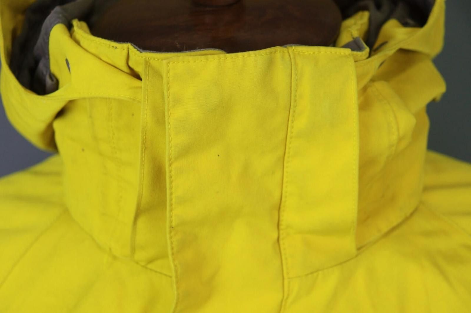 Mammut Mammut Vintage Yellow Gore-Tex Waterproof Windbreaker Jacket Size US M / EU 48-50 / 2 - 8 Thumbnail