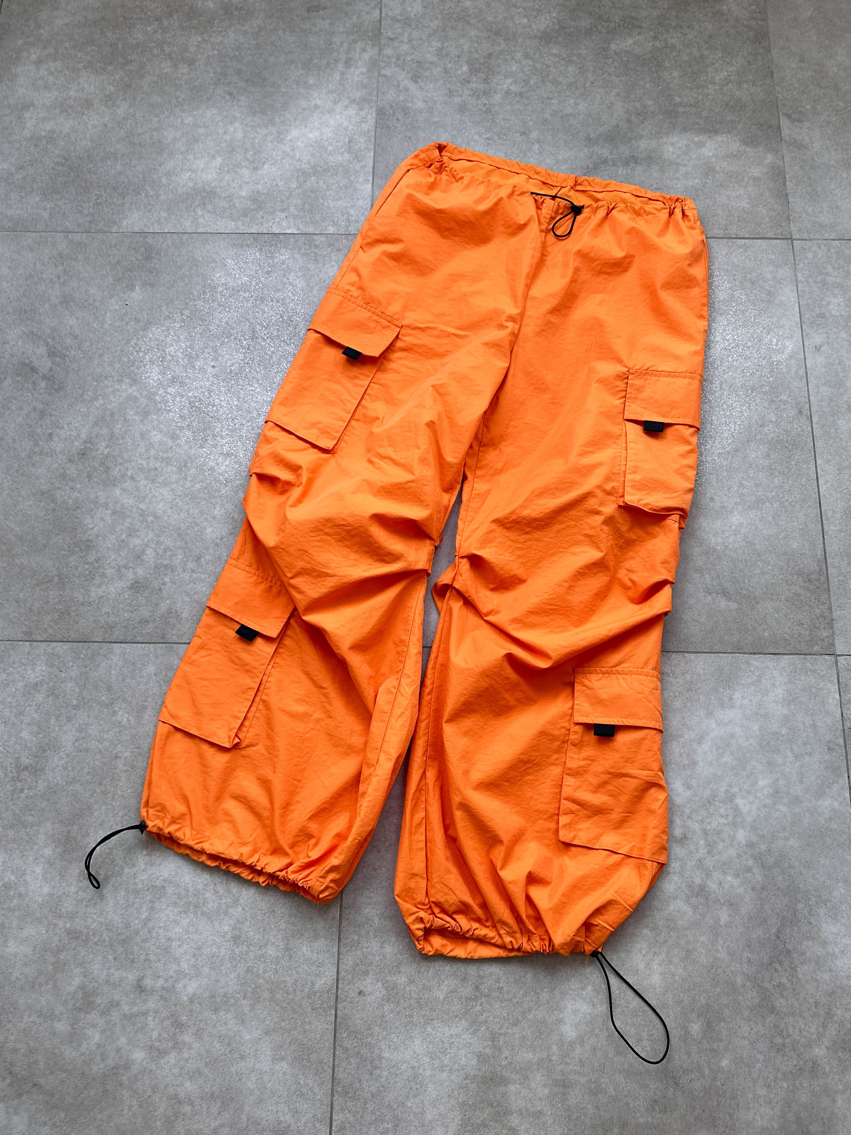 Vintage Japanese Cargo Orange Polyamide Jogger Pants Size 27" / US 4 / IT 40 - 1 Thumbnail