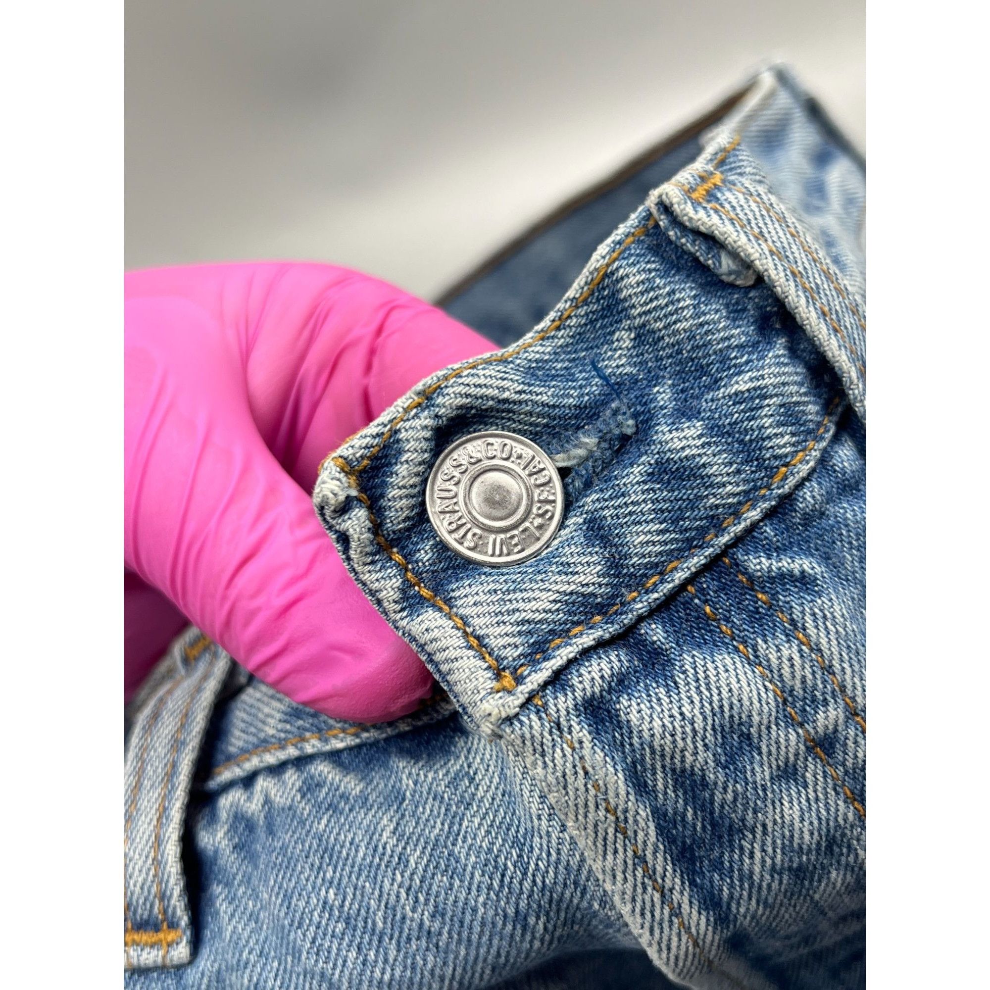 Levi's Levi’s 501 Light Wash Made In USA Denim Jeans Pants (Y0873) Size US 32 / EU 48 - 4 Thumbnail