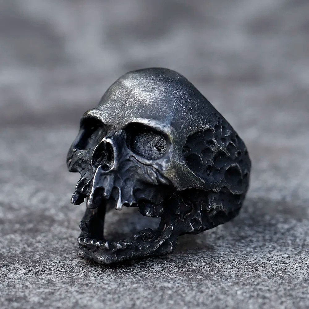 Jewelry Black Large Skull Ring Size ONE SIZE - 1 Thumbnail