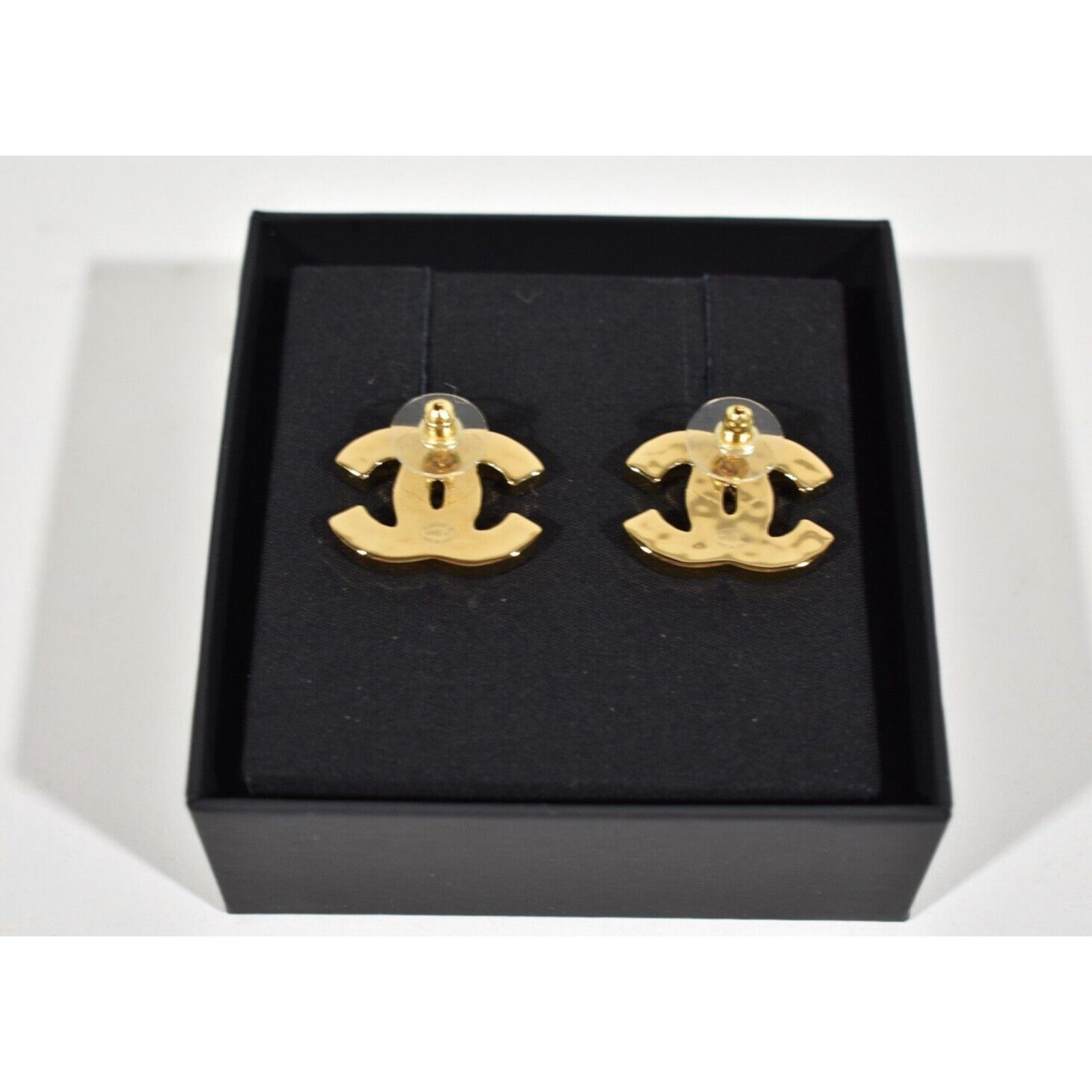 Chanel Chanel Gold Orange Red Interlocking Statement Stud Earrings Size ONE SIZE - 9 Thumbnail