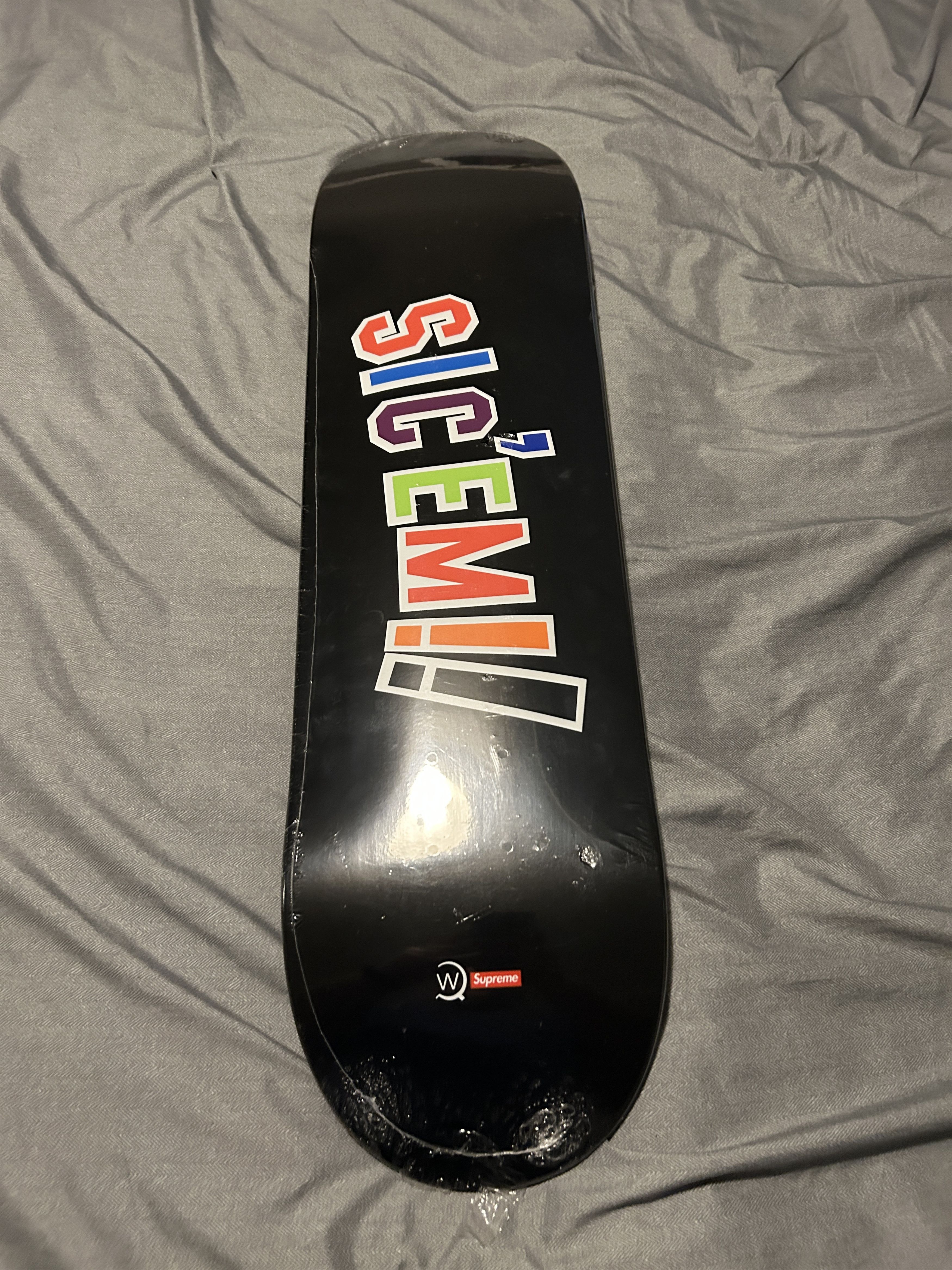 Supreme × Wtaps Supreme x Wtaps Sic'em! Skateboard Deck Size ONE SIZE - 1 Thumbnail