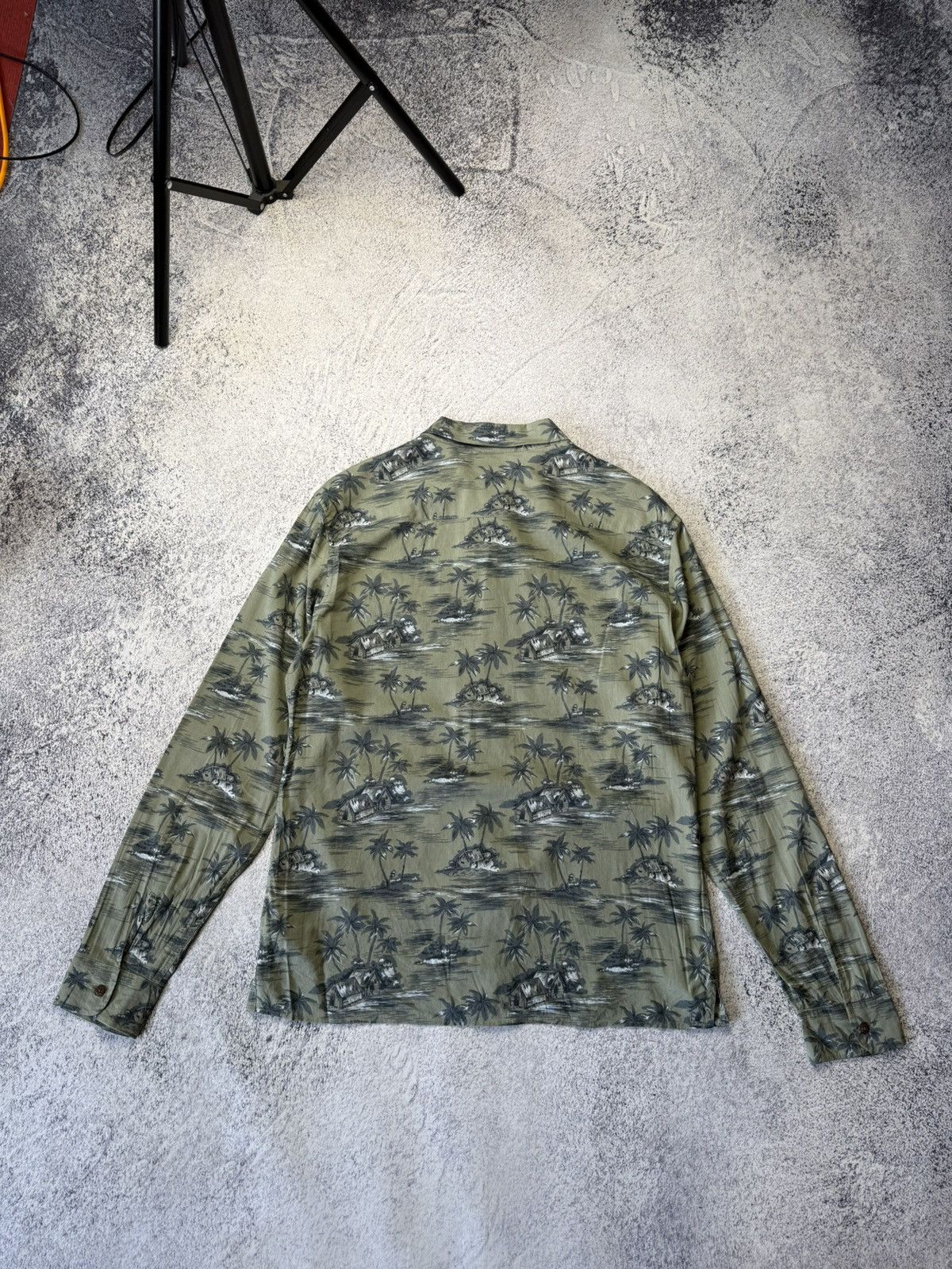 Allsaints Designer Allsaints AWA Hawaii crazy oversize shirt Size US M / EU 48-50 / 2 - 21 Thumbnail