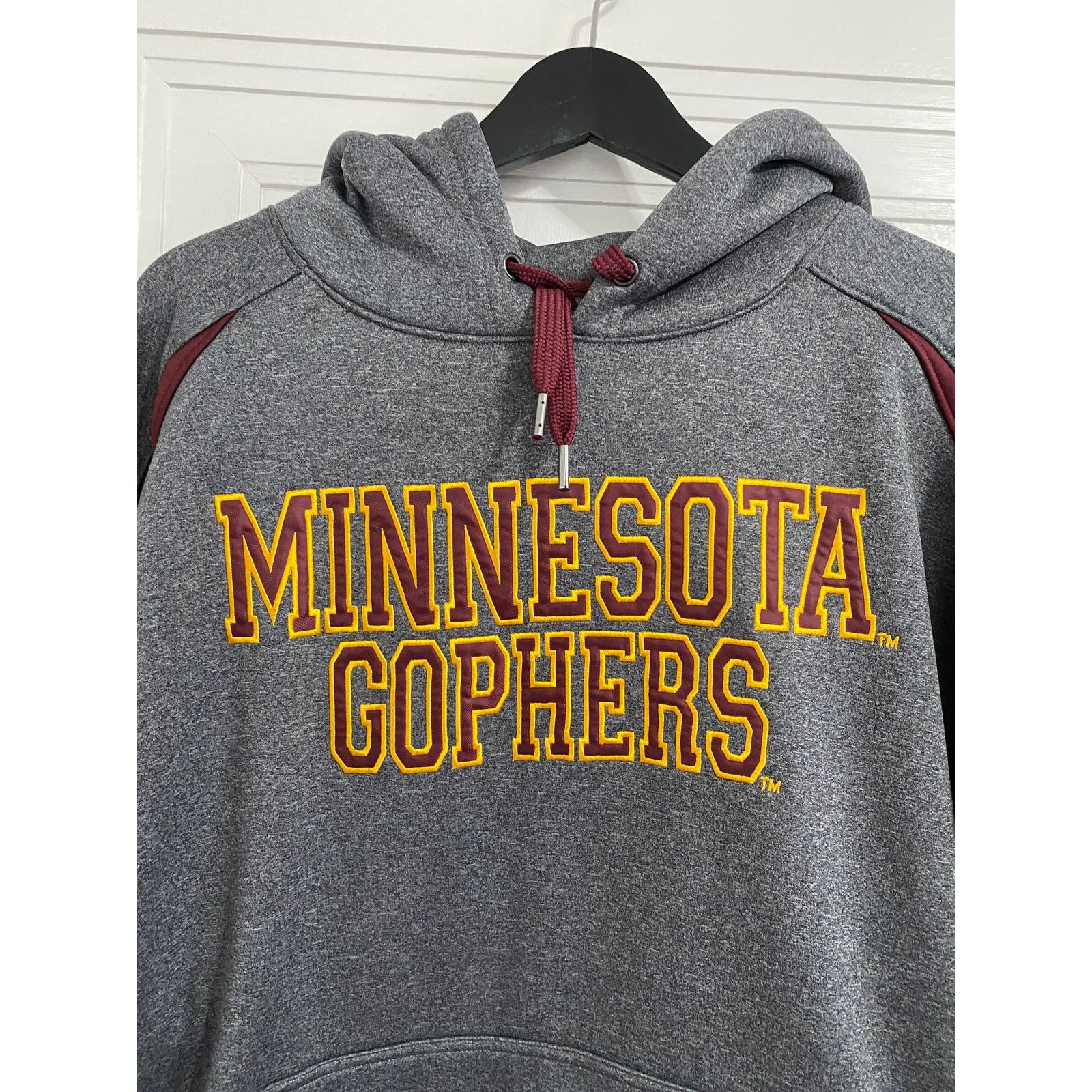 NCAA Minnesota Gophers Hoodie Sweatshirt Men's Size Large Size US L / EU 52-54 / 3 - 3 Thumbnail