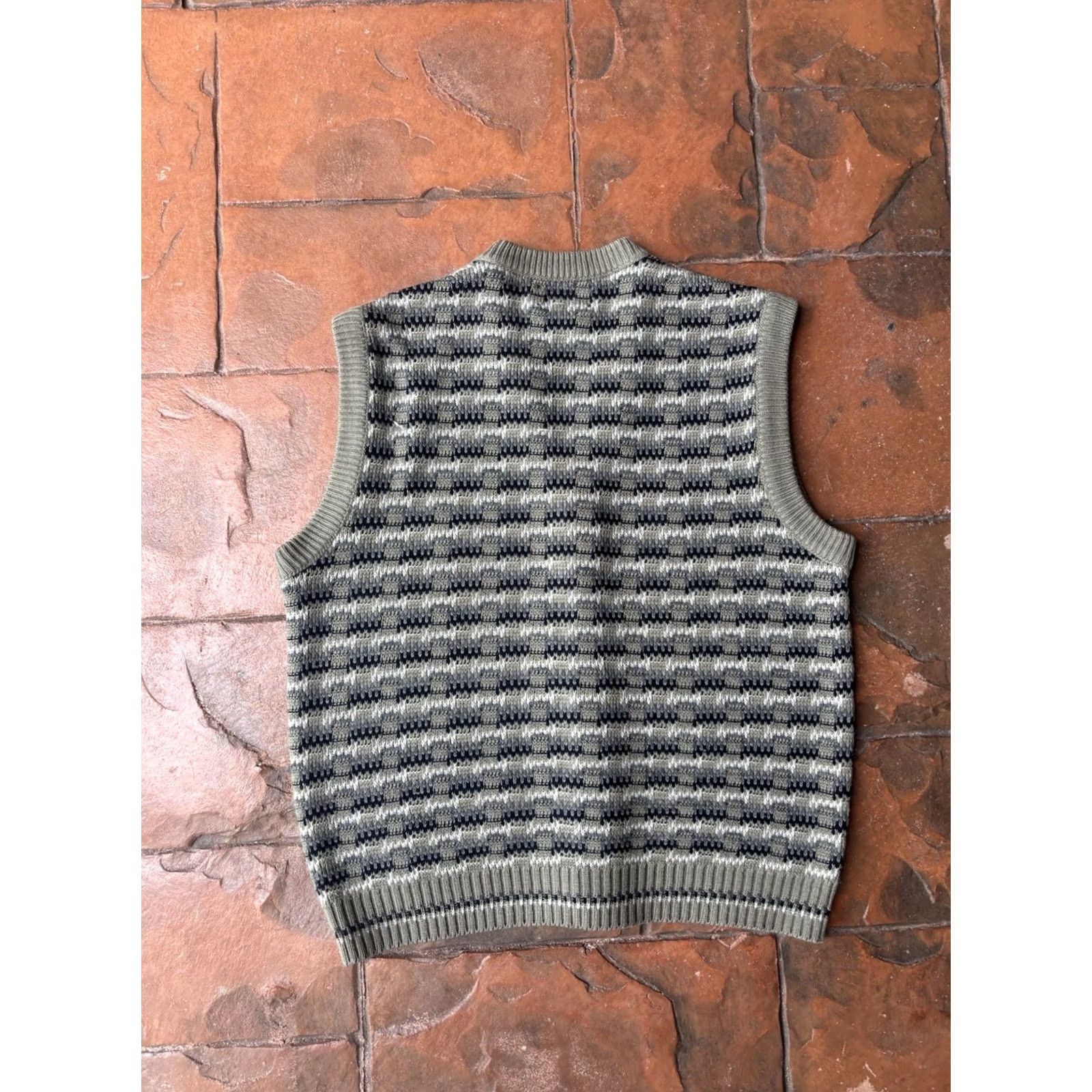 Jantzen VINTAGE Jantzen Sweater Vest Shirt Mens M Brown Striped Knit V-Neck Button 90s Vintage Theme Size US M / EU 48-50 / 2 - 3 Thumbnail
