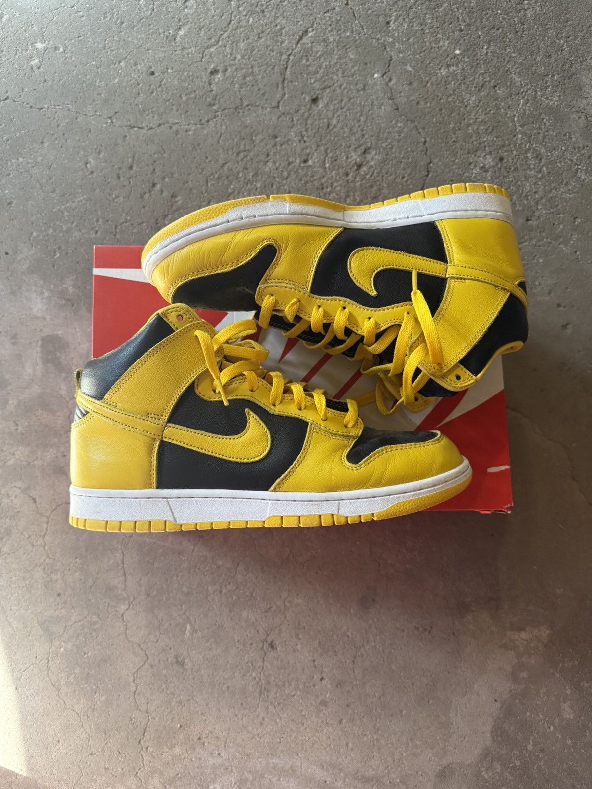 Designer × Nike Nike Dunk High Size US 10.5 / EU 43-44 - 2 Thumbnail