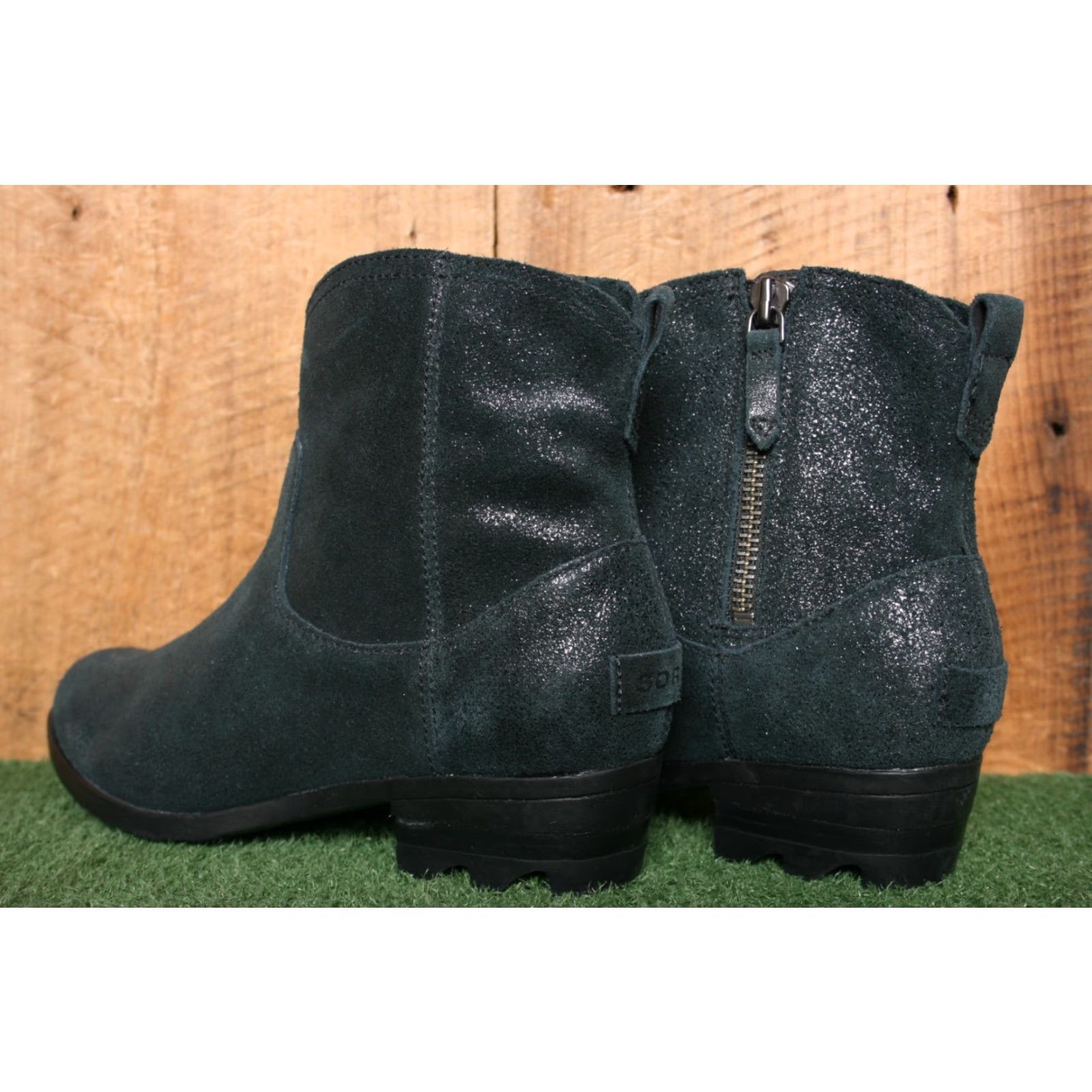 SOREL SOREL Lolla II Black Metallic Suede Leather Side Zip Ankle Booties Sz. 8 Boots Womens Size US 6 / IT 36 - 3 Thumbnail