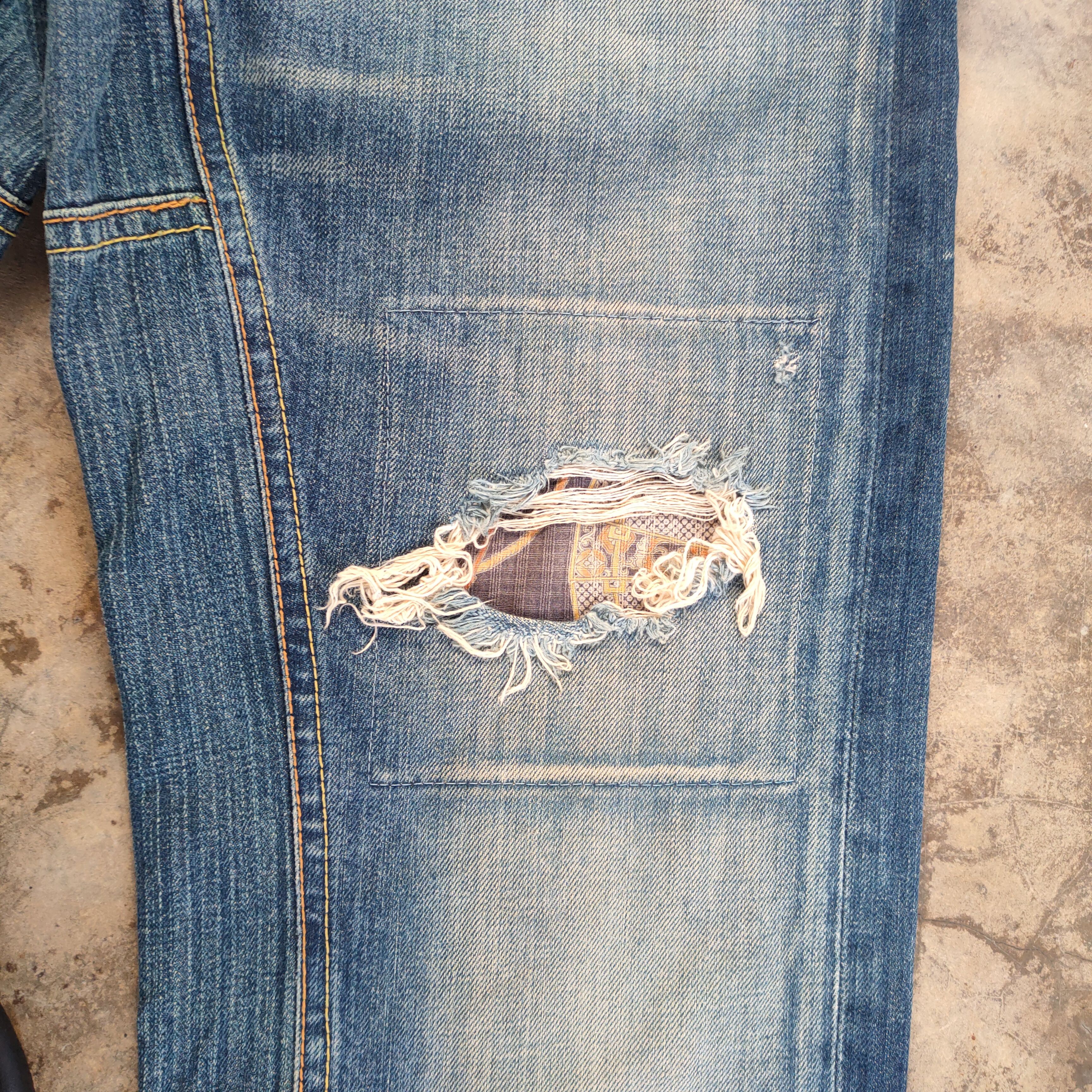 Japanese Brand SICK💥 JAPANESE VINTAGE DISTRESSED FADED JEANS DENIM PANTS Size US 30 / EU 46 - 8 Thumbnail
