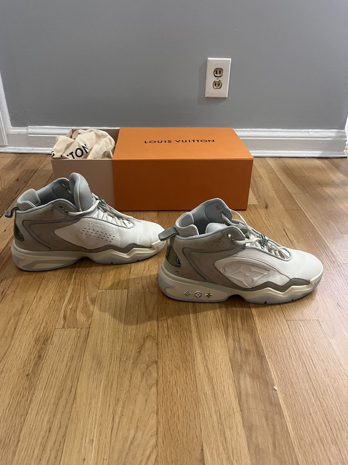 Louis Vuitton Louis Vuitton Trainer 2 Size US 12 / EU 45 - 5 Thumbnail