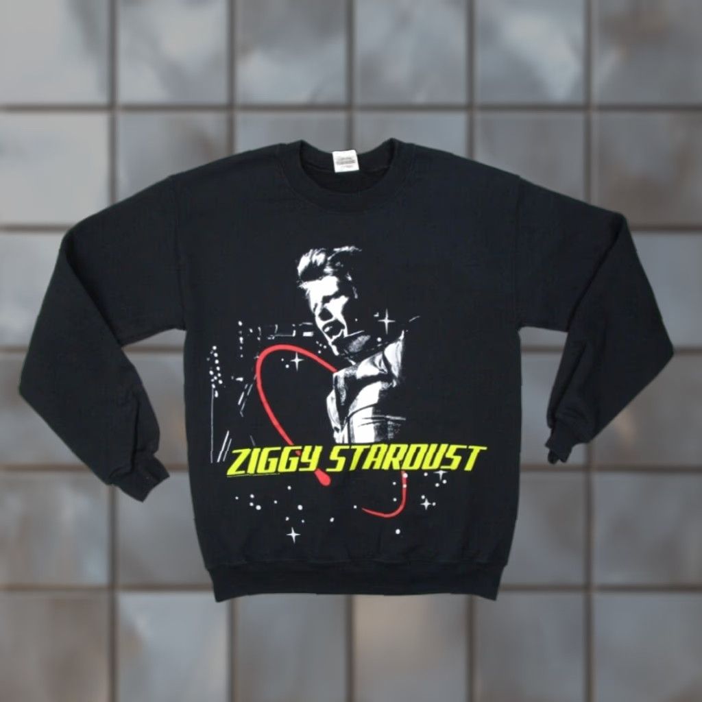 Gildan Gildan David Bowie Mens Small Black Ziggy Stardust Fleece Sweatshirt Pullover Music 80s 90s Size US S / EU 44-46 / 1 - 1 Thumbnail