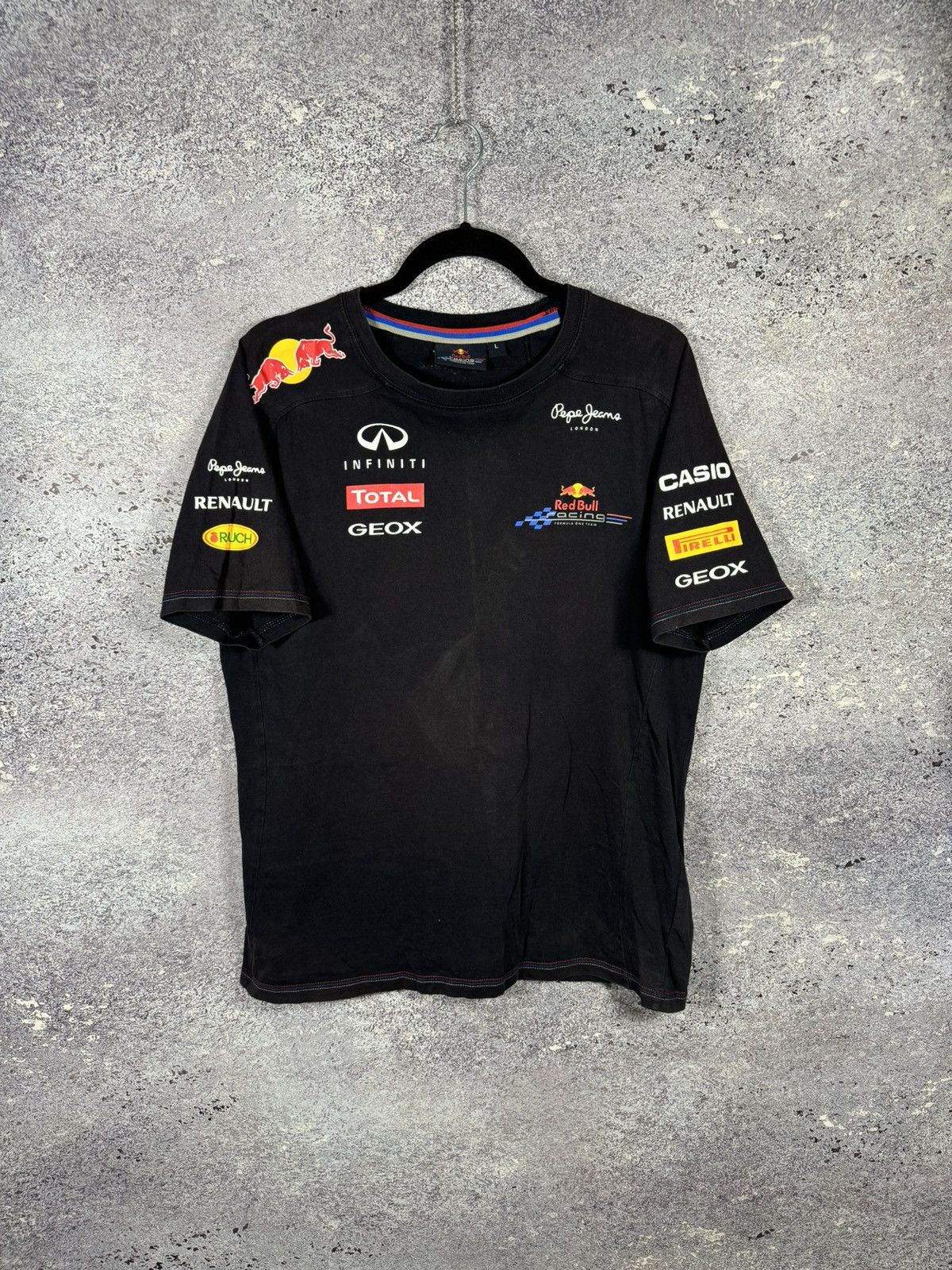 Formula 1 × Pepe Jeans × Red Bull Infiniti Geox Red Bull Formula 1 Team Pepe Jeans Racing L sz Size US L / EU 52-54 / 3 - 1 Thumbnail