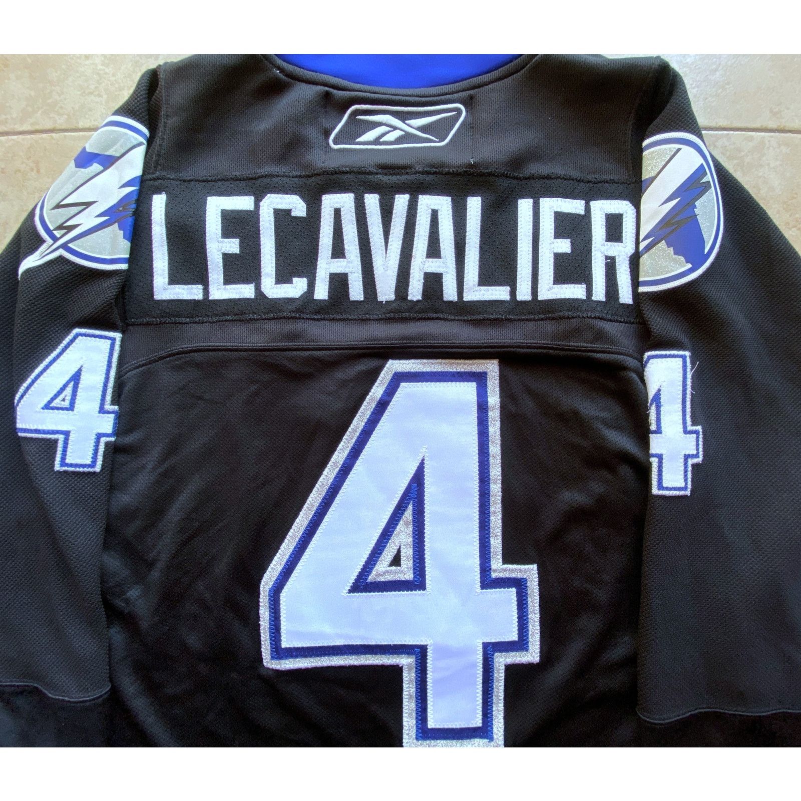 NHL × Reebok LeCAVALIER 4 Tampa Bay Lightning 2000s RBK jersey XL NHL vtg Size US XL / EU 56 / 4 - 5 Thumbnail