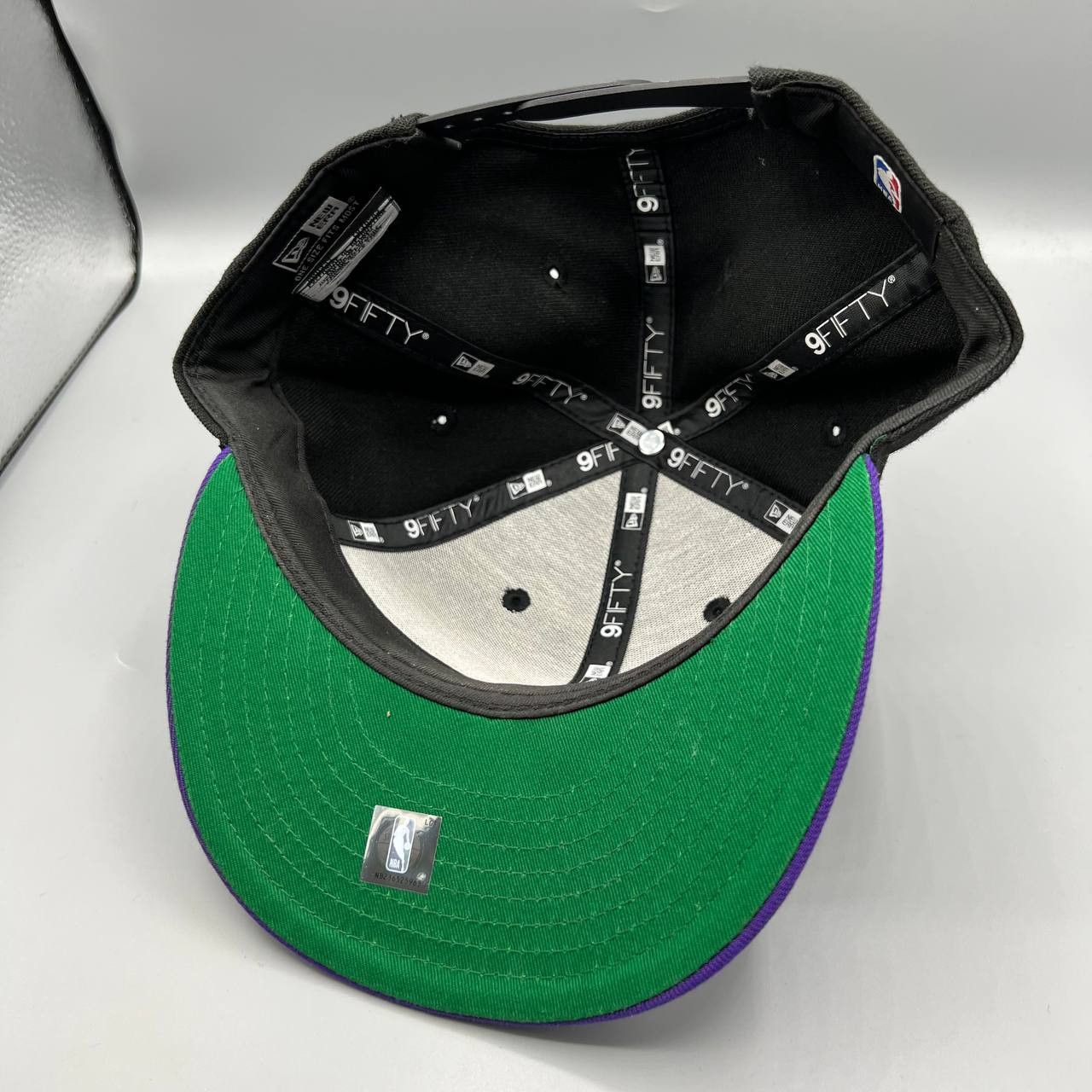 New Era Los Angeles LA Lakers Hat Men Black Purple NBA Snap Back Cap Size ONE SIZE - 6 Thumbnail