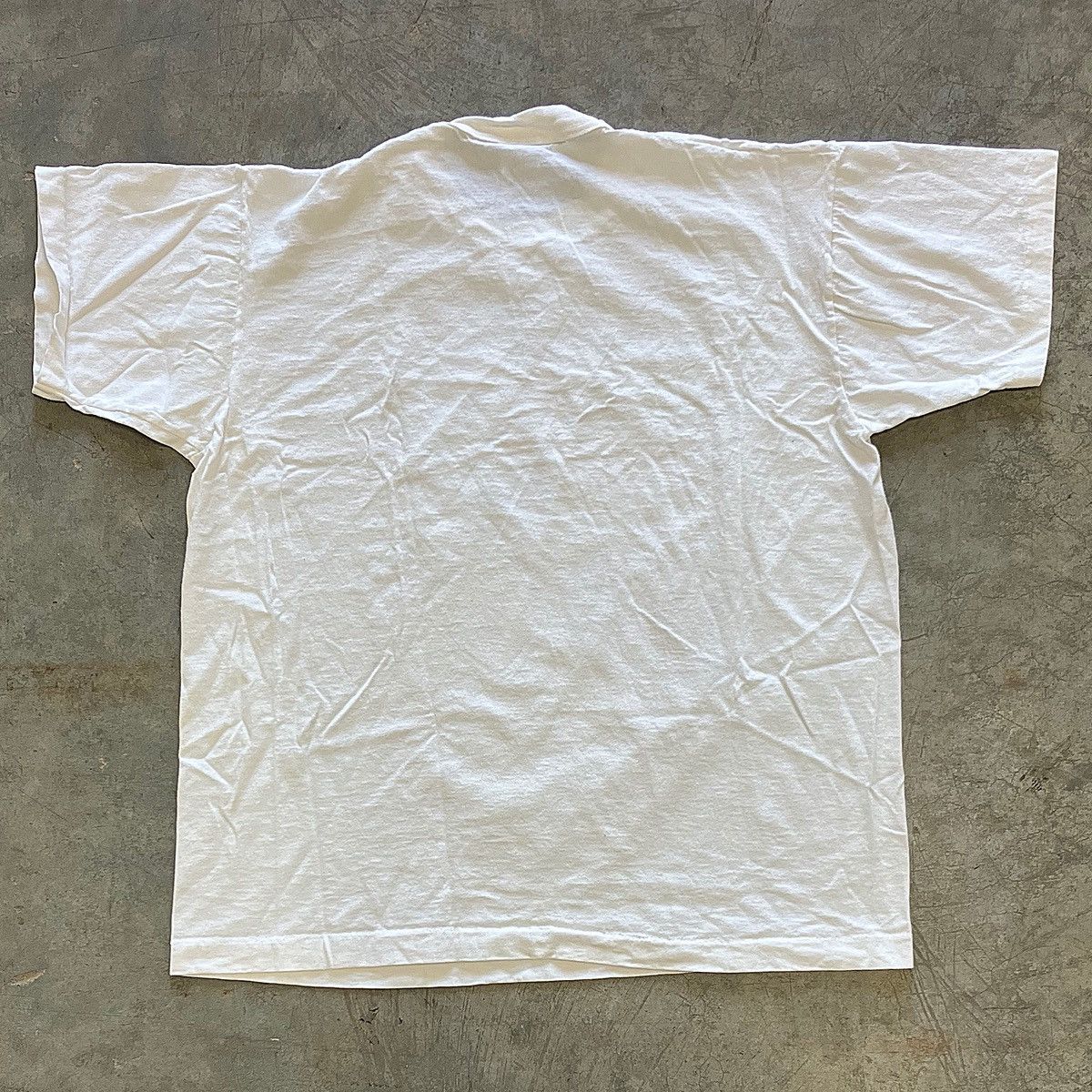 Vintage Vintage Cigarettes T-Shirt Size US XL / EU 56 / 4 - 2 Thumbnail