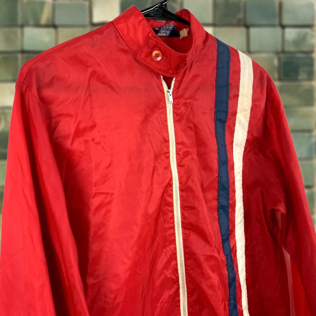 Vintage VINTAGE DEE CEE Rappers Red White Blue Racing Stripe Jacket Nylon Size Small Jacket Mens Size US S / EU 44-46 / 1 - 1 Thumbnail