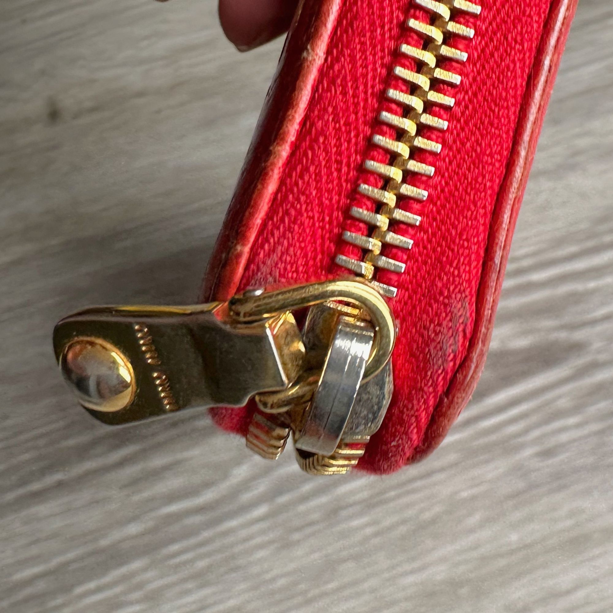 Miu Miu Miu Miu Red Croc Embossed Leather Zip Around Wallet with Box Size ONE SIZE - 9 Thumbnail
