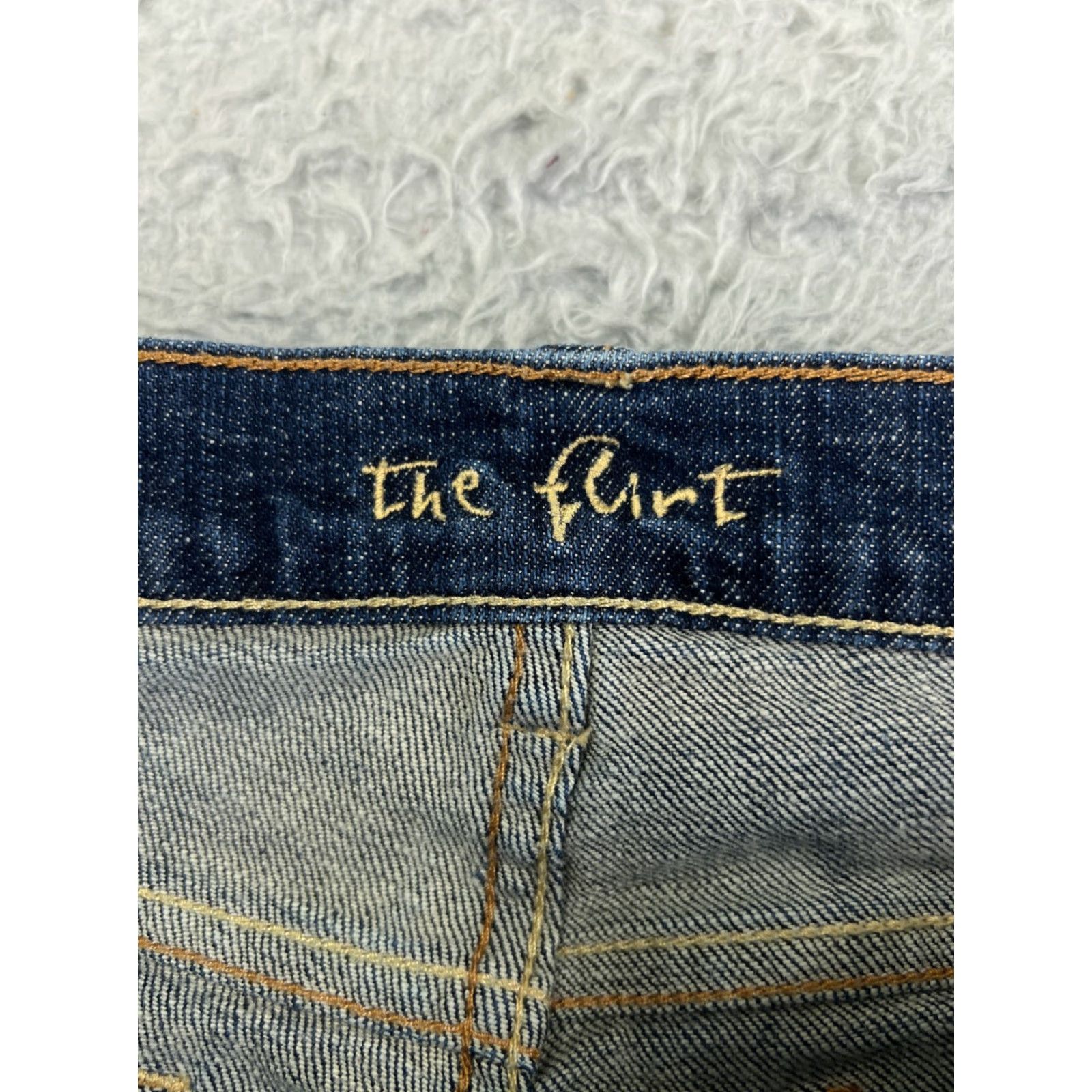 Old Navy Old Navy Jeans Womens 4 Blue Denim The Flirt Mid Rise Flare Cotton 29x29 Size 27" / US 4 / IT 40 - 6 Thumbnail