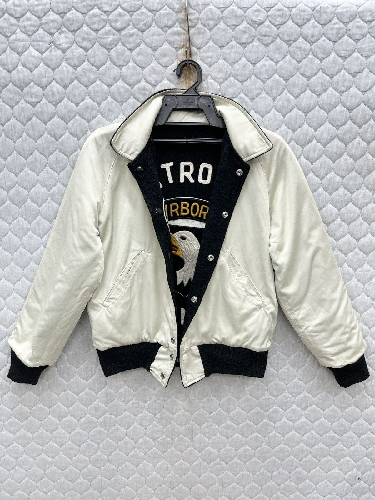 Warehouse 🔥🔥🔥ARCHIVE VTG WAREHOUSE AIRBONE SCREAMING EAGLES Size US S / EU 44-46 / 1 - 7 Thumbnail