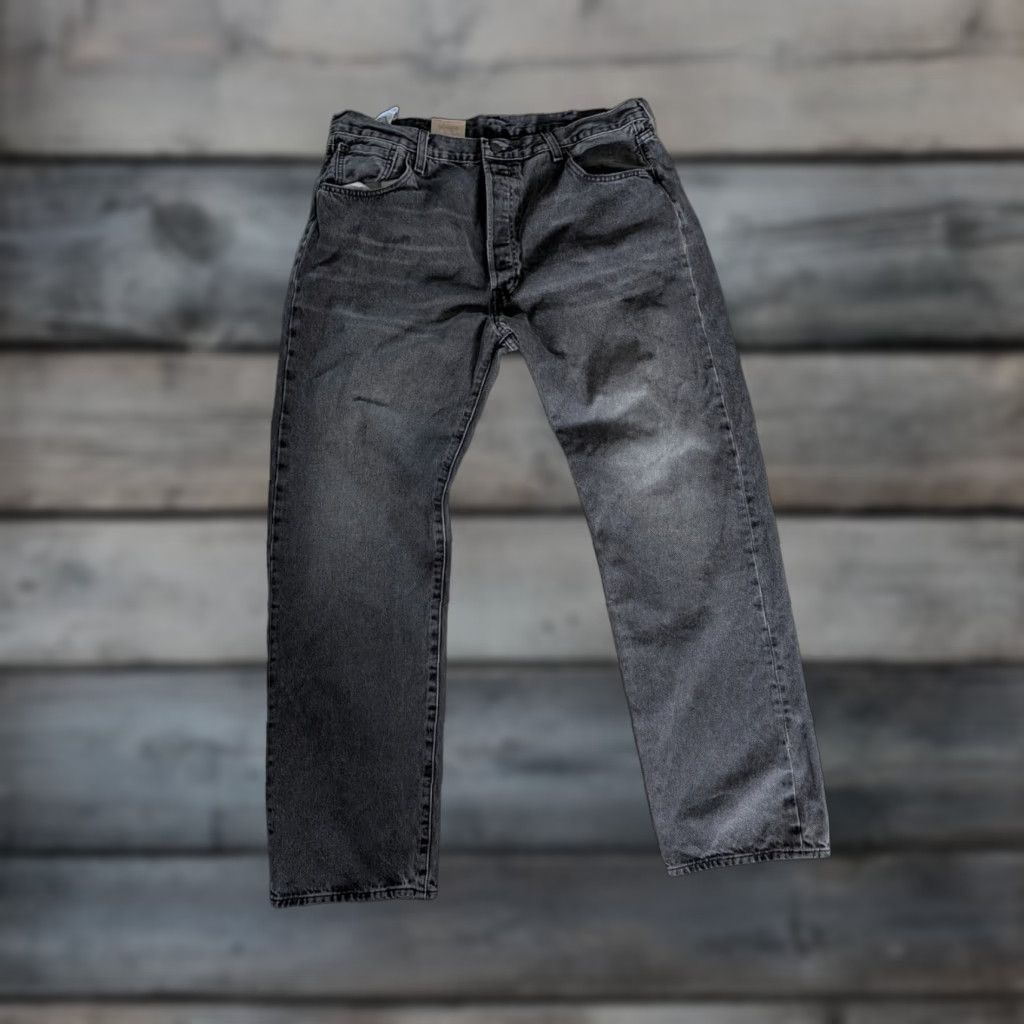 Levi's VINTAGE Levi's 501 Jeans Black 93 Button Fly Straight Leg 40x32 Mens Regular Inseam 32 Denim Cotton Tags NWT 5-Pocket Size US 40 / EU 56 - 1 Thumbnail