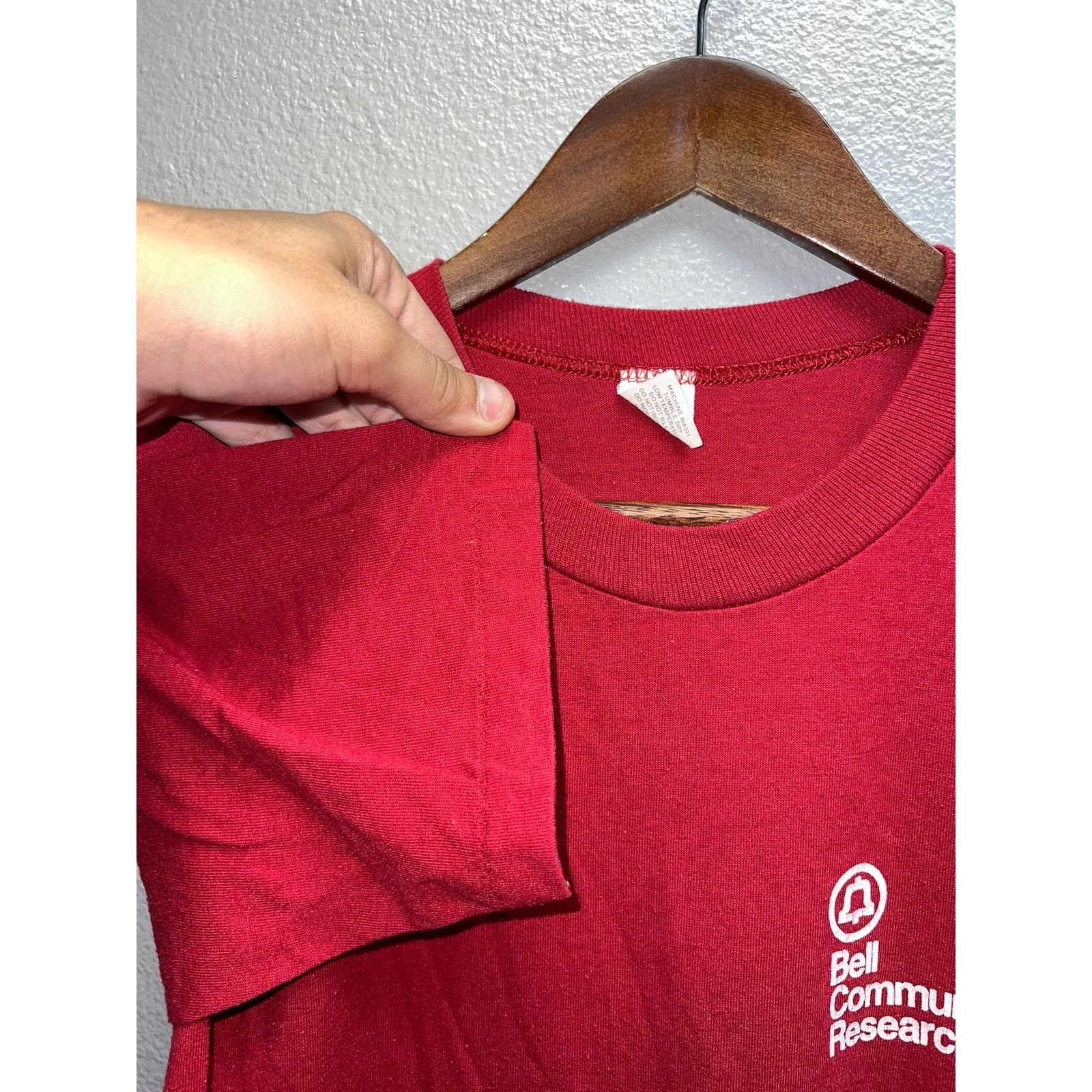 Velva Sheen Vintage Bell Communications Shirt Research Red Tee 70s 80s M Size US M / EU 48-50 / 2 - 4 Thumbnail