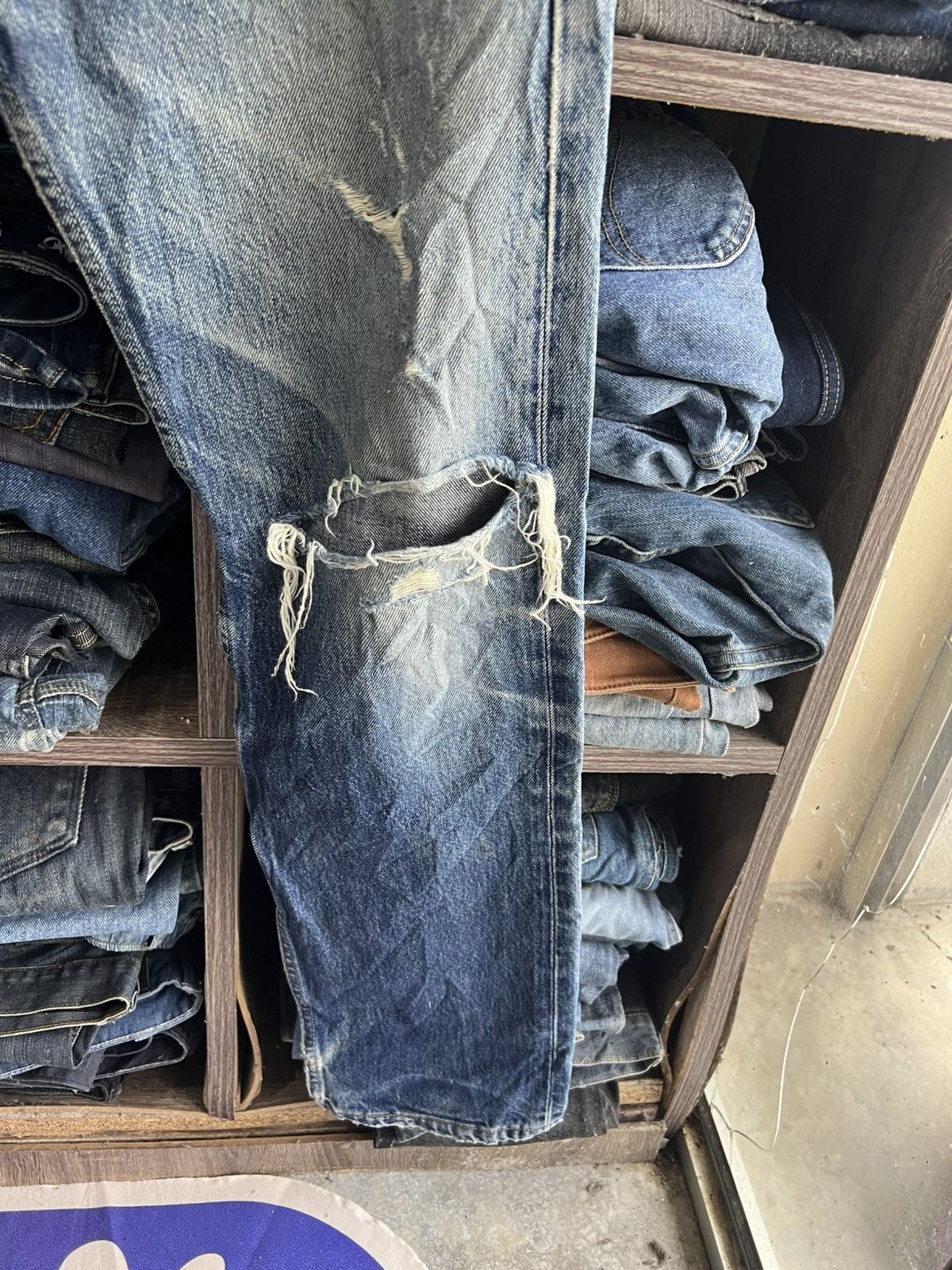 Levi's 🔥Thrash Vintage Levis 501 Button 553 Distressed Denim Size US 30 / EU 46 - 6 Thumbnail