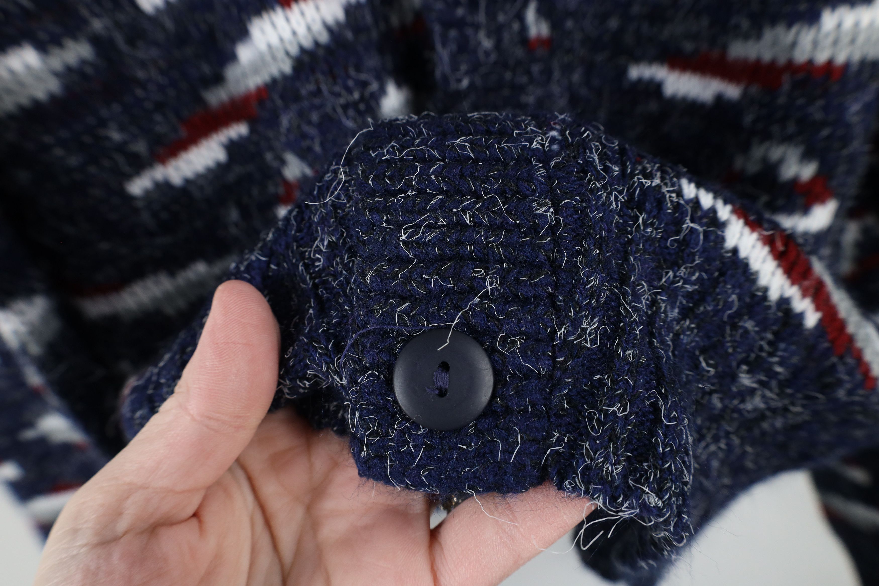 Vintage Vintage 90s Streetwear Knit Button Cardigan Sweater USA Size US L / EU 52-54 / 3 - 7 Thumbnail
