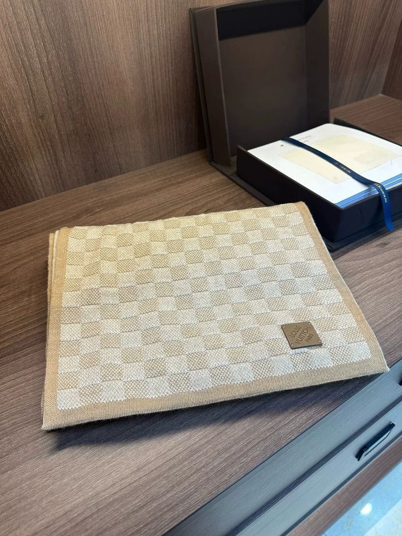 Louis Vuitton louis vuitton damier soft warm scarf-2507 Size ONE SIZE - 2 Thumbnail