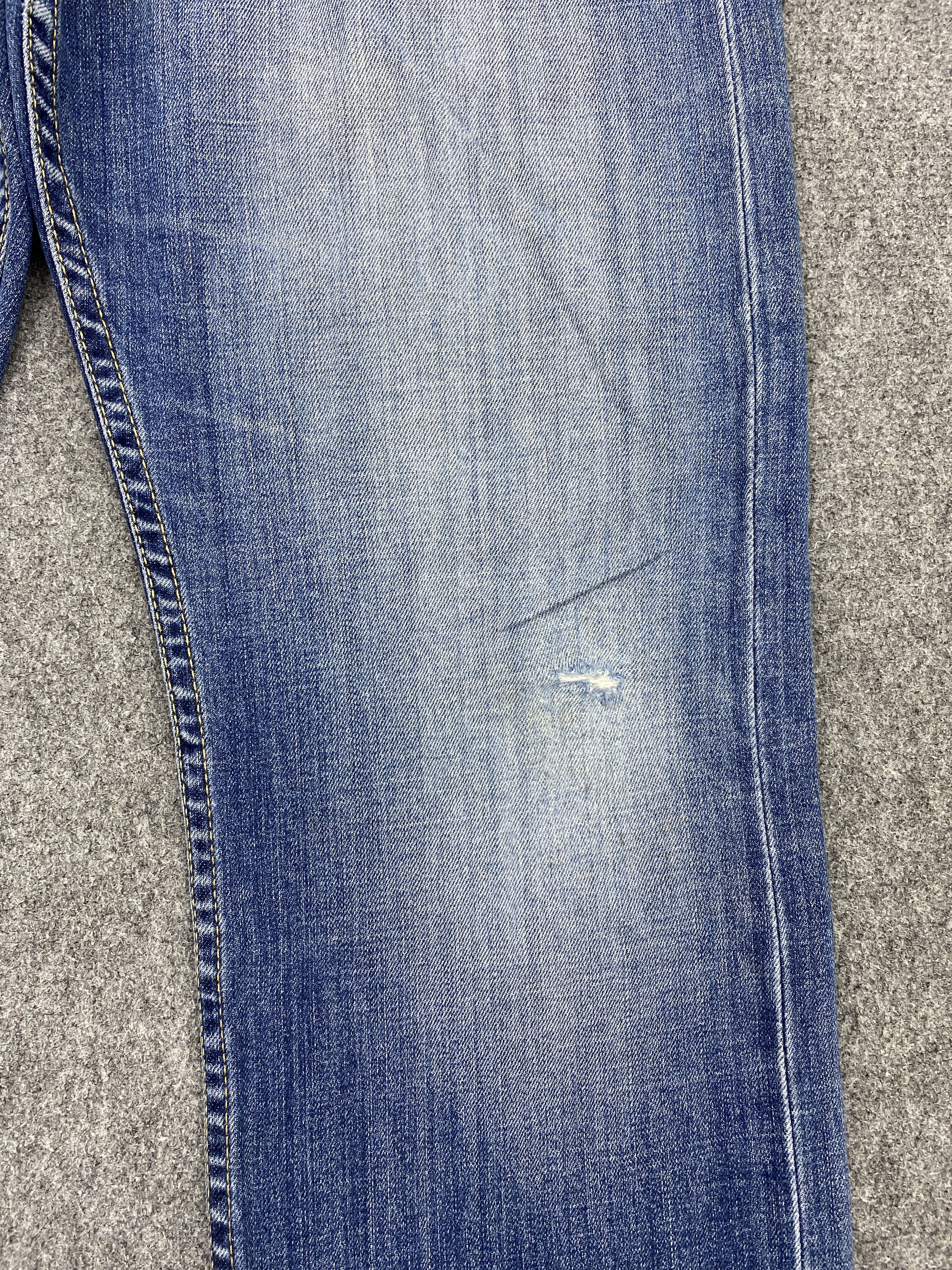 Levi's × Vintage Vintage Levi's 514 Distressed Blue Denim Jeans Size US 34 / EU 50 - 11 Thumbnail