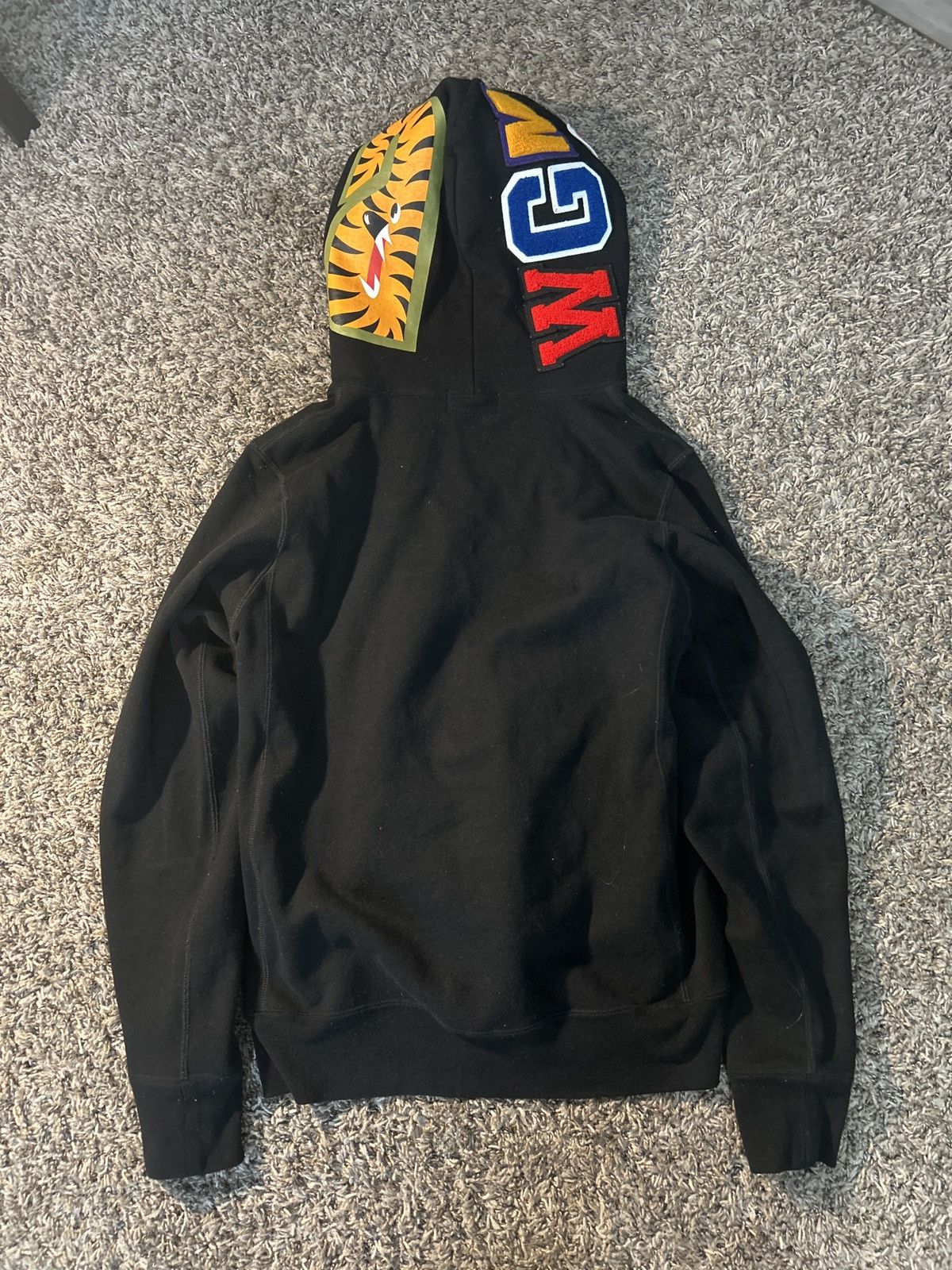Bape A BATHING APE BLACK SHARK PULLOVER HOODIE MENS Size US S / EU 44-46 / 1 - 2 Thumbnail
