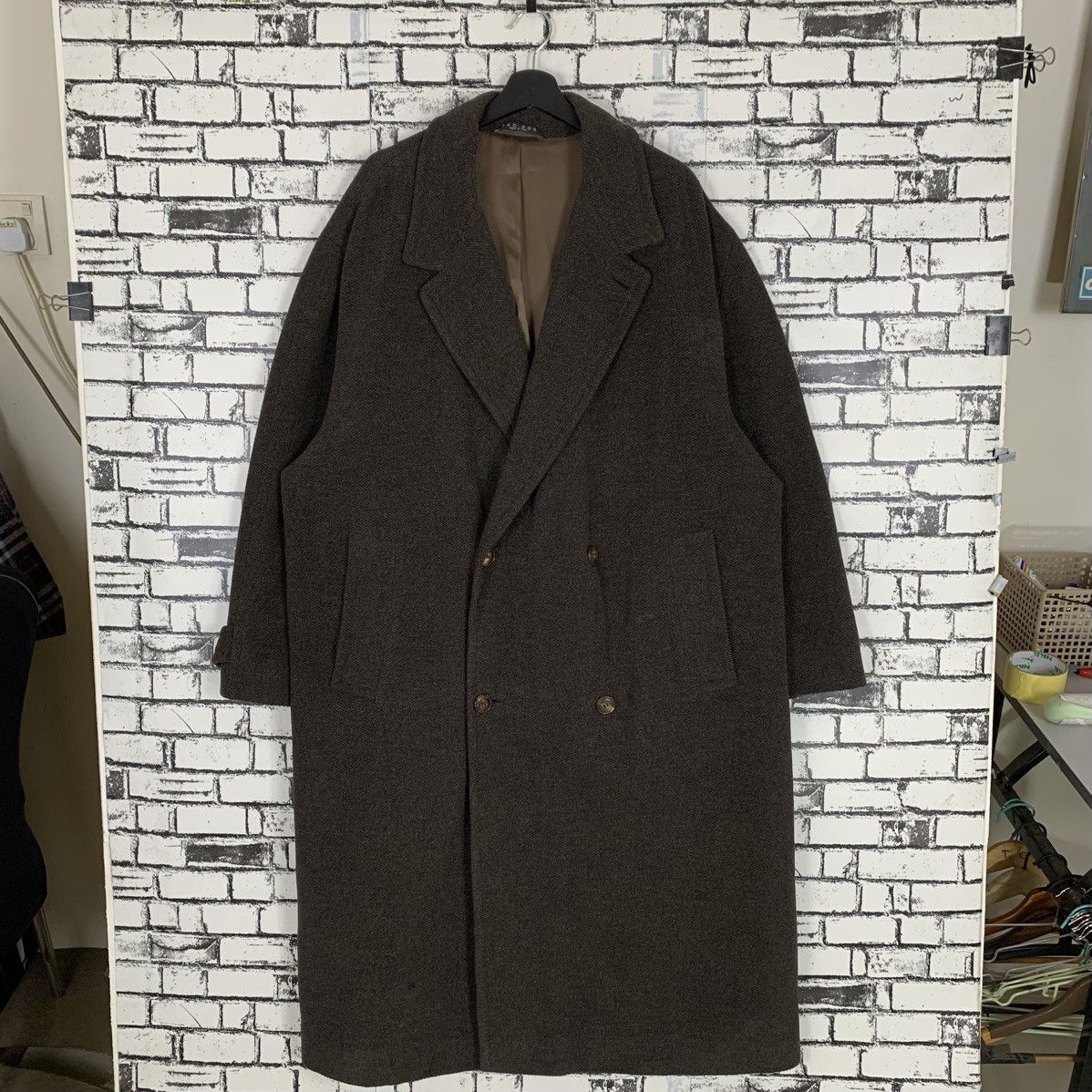 Hugo Boss Vintage Hugo Boss Men’s Long Coat Size 44R Size 44R - 1 Thumbnail