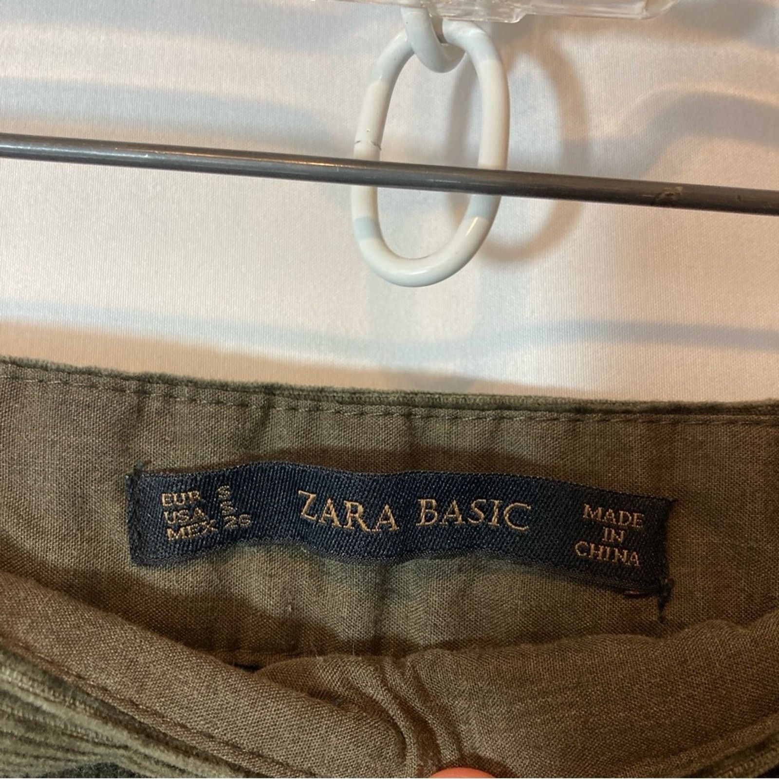 Zara Zara Basic Army Green Corduroy Front Slit Mini Skirt Size 27" / US 4 / IT 40 - 8 Thumbnail